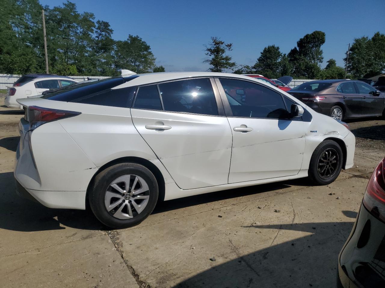 2016 TOYOTA PRIUS