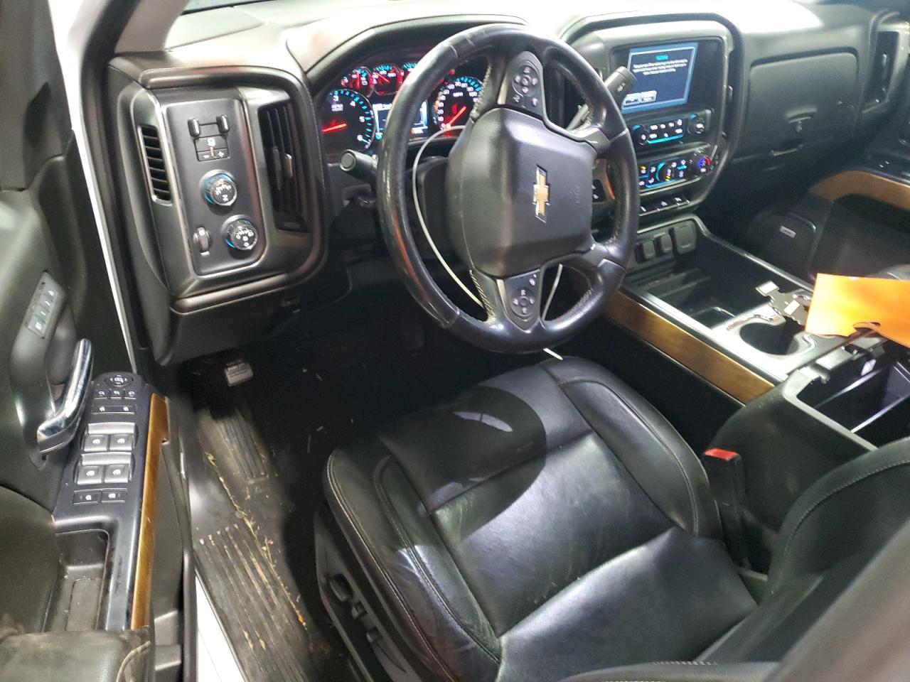 2018 CHEVROLET Silverado