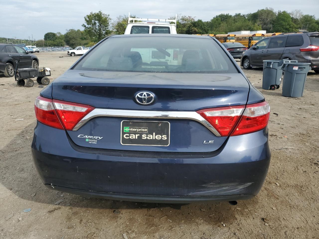 2016 TOYOTA CAMRY