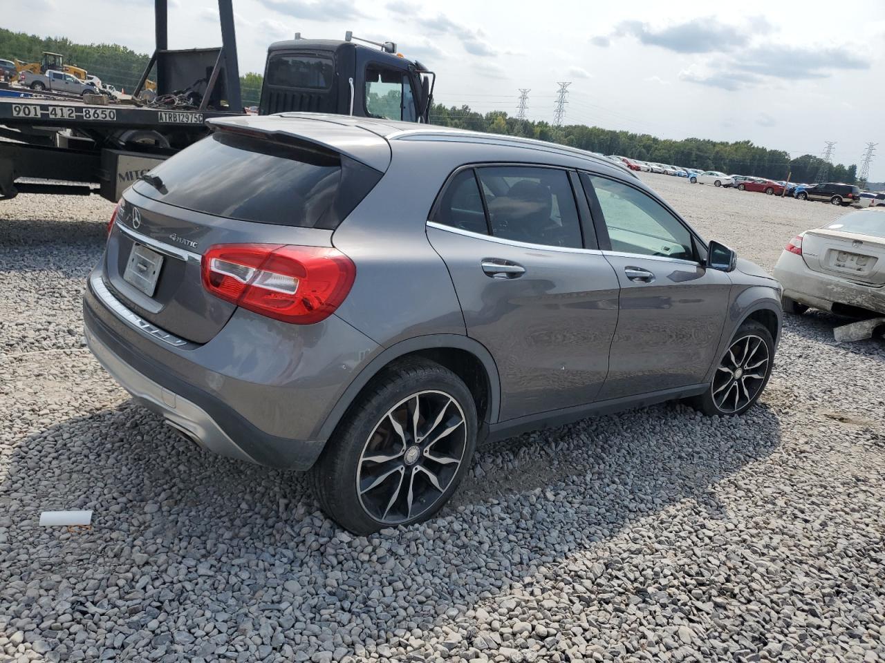 2017 MERCEDES-BENZ GLA-Class