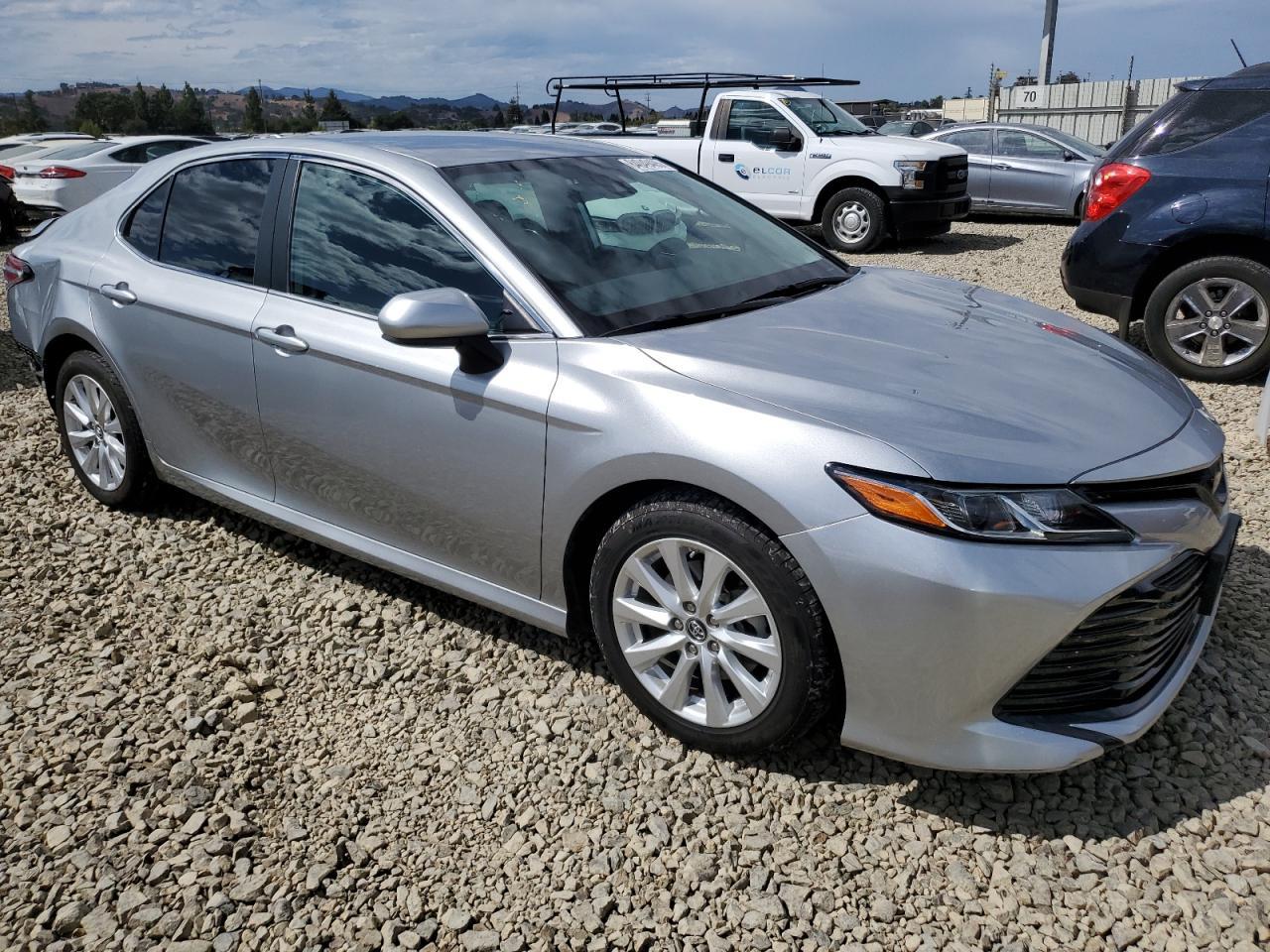 2019 TOYOTA CAMRY