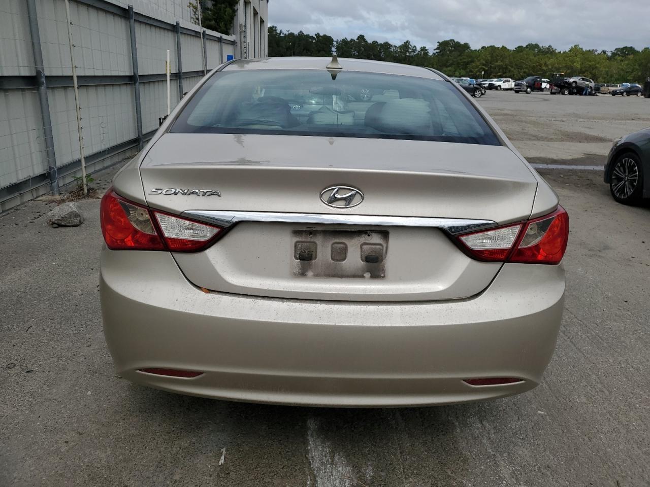 2011 HYUNDAI SONATA