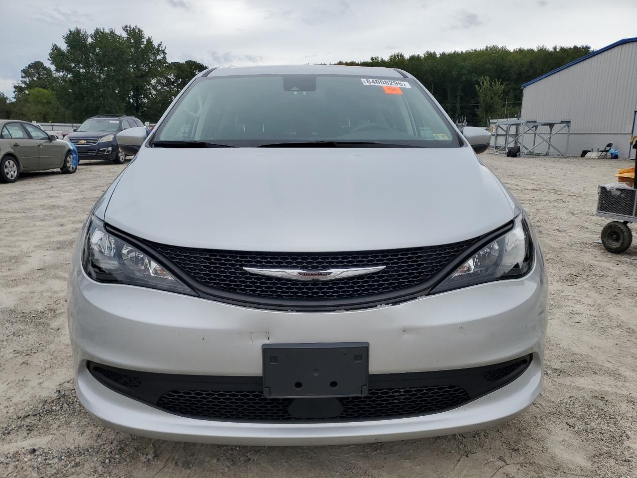 2023 CHRYSLER Voyager