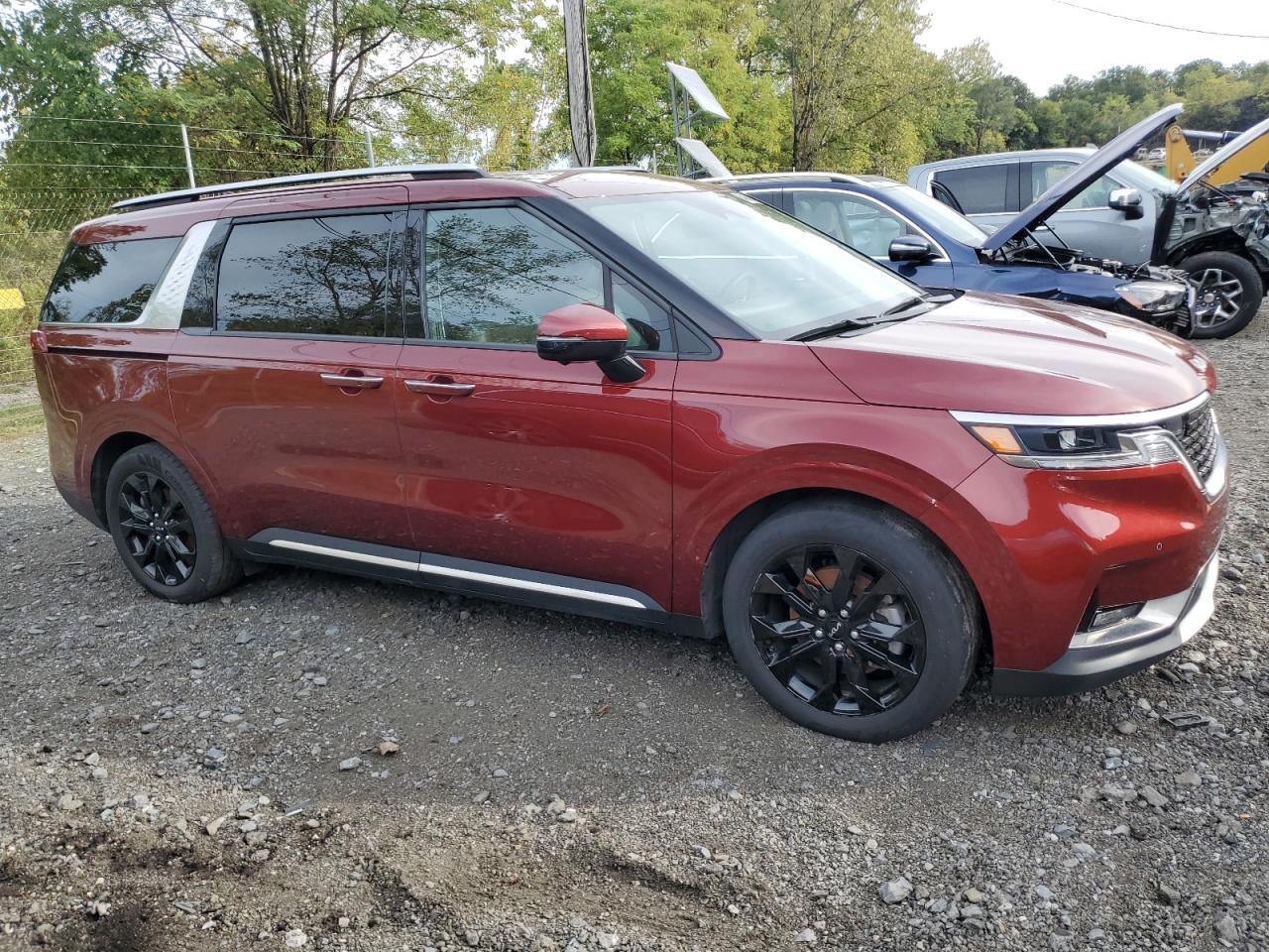 2023 KIA Carnival
