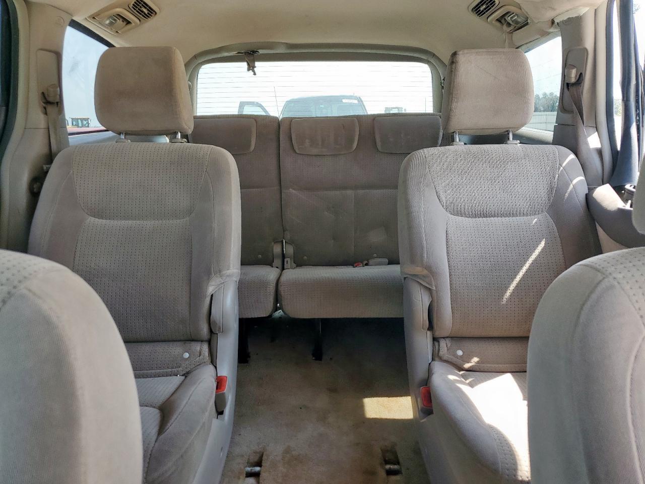 2009 TOYOTA SIENNA