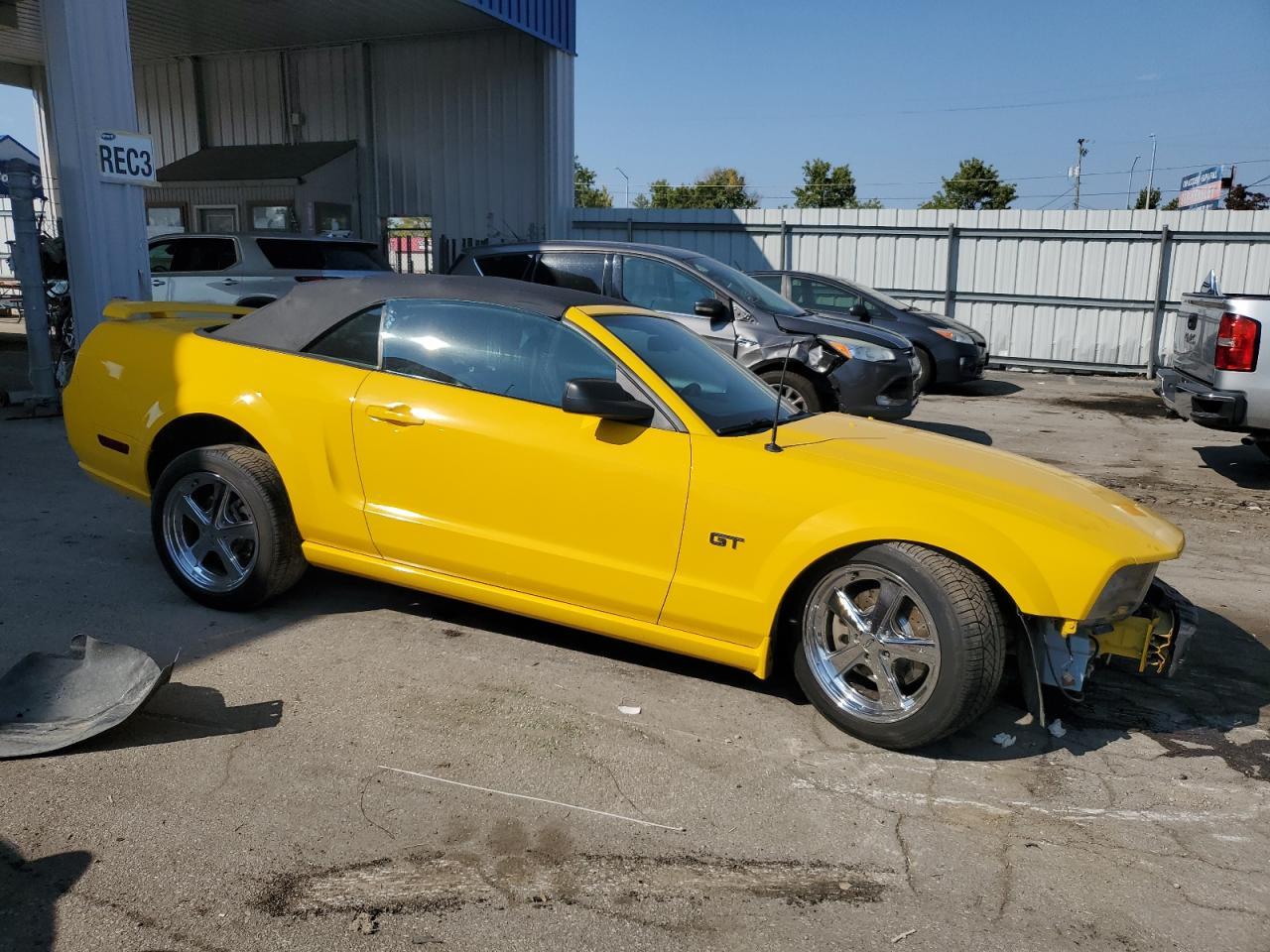 2006 FORD MUSTANG