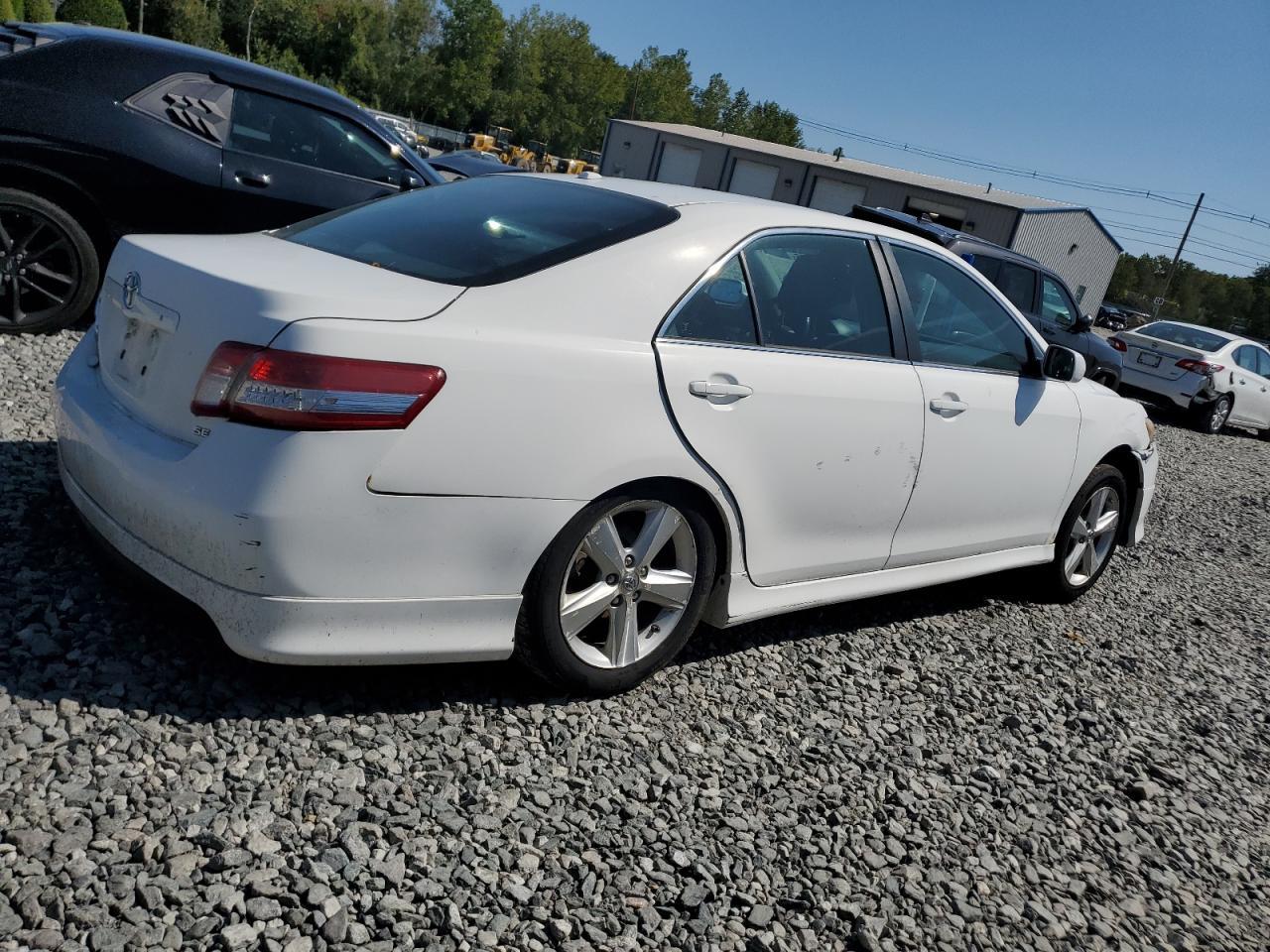 2010 TOYOTA CAMRY
