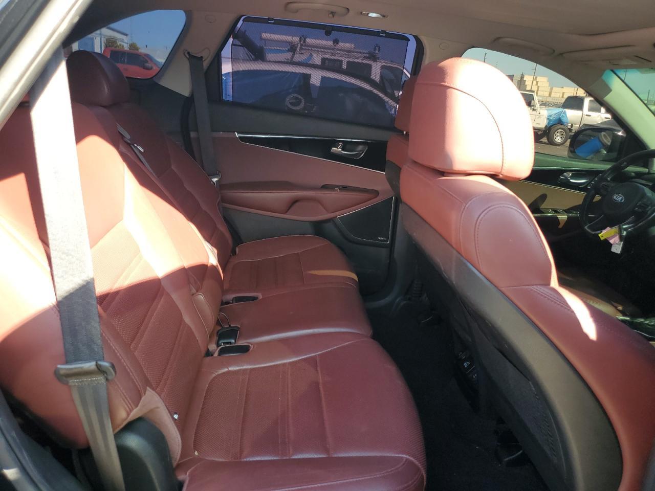 2017 KIA SORENTO