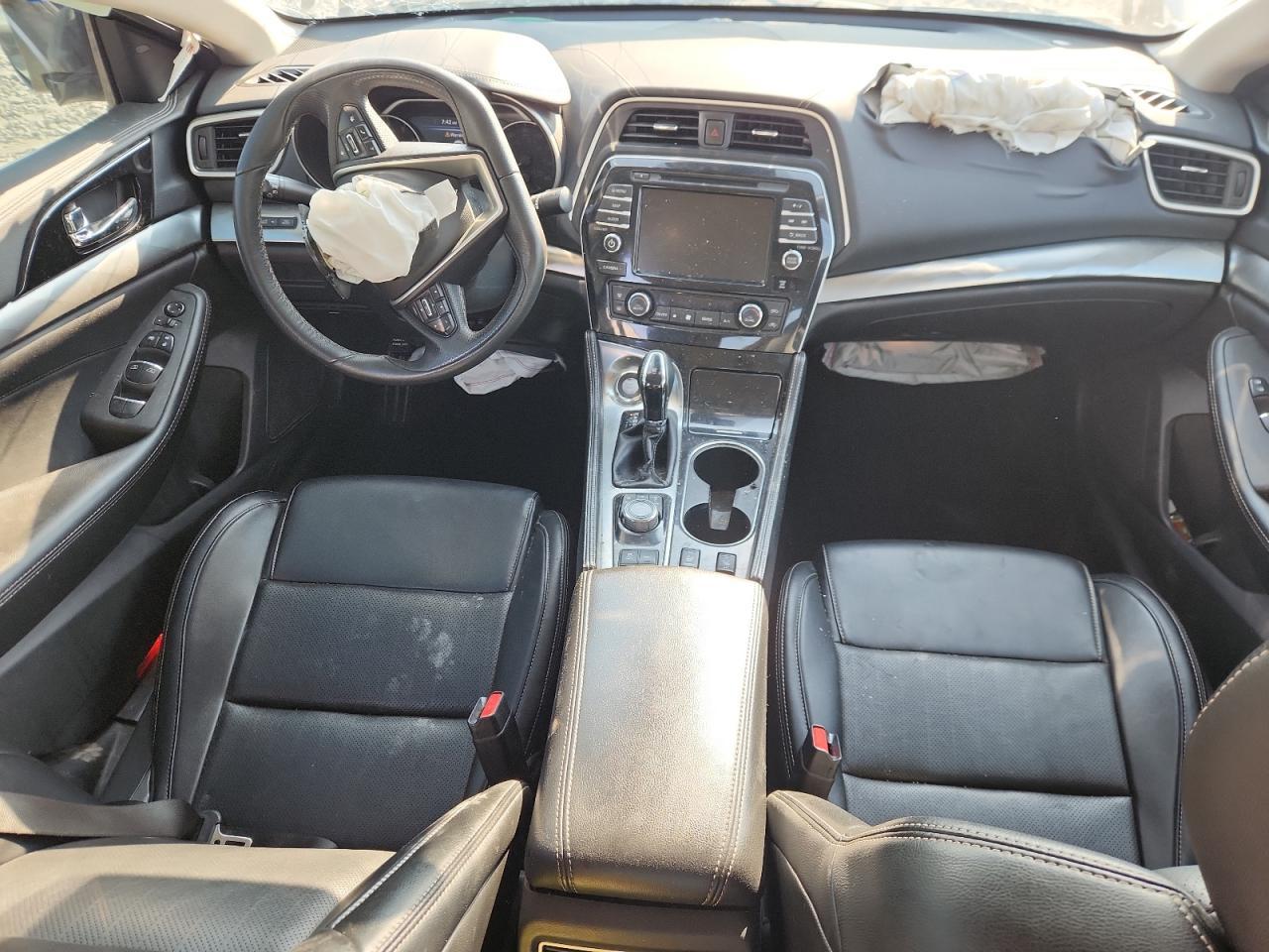 2023 NISSAN Maxima