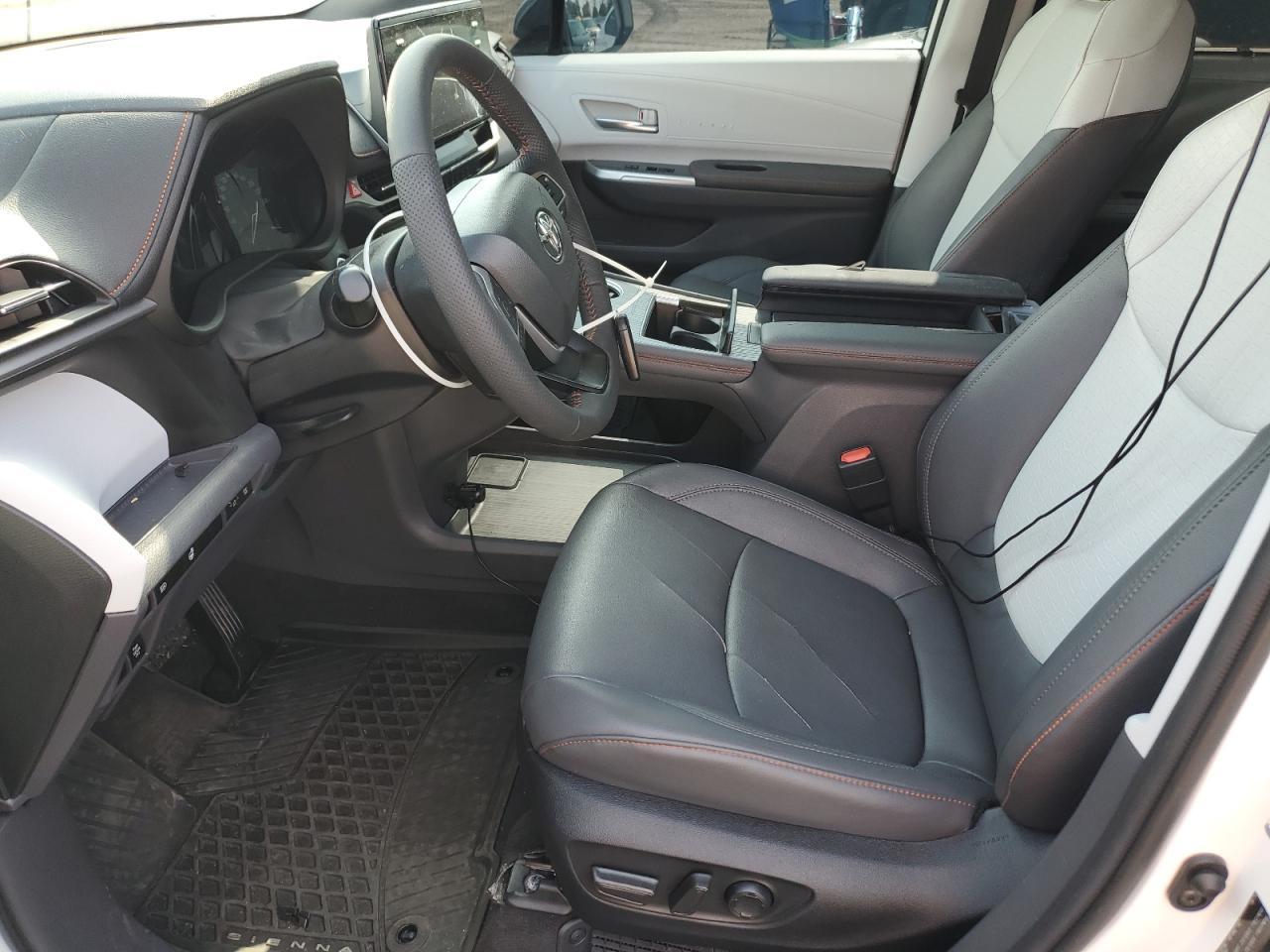 2024 TOYOTA SIENNA