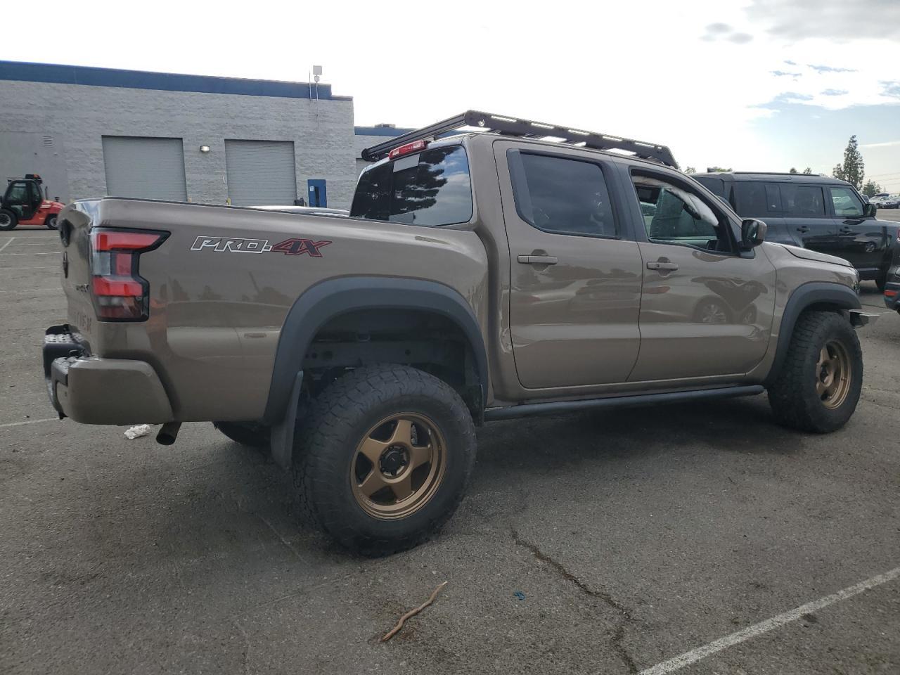 2023 NISSAN Frontier