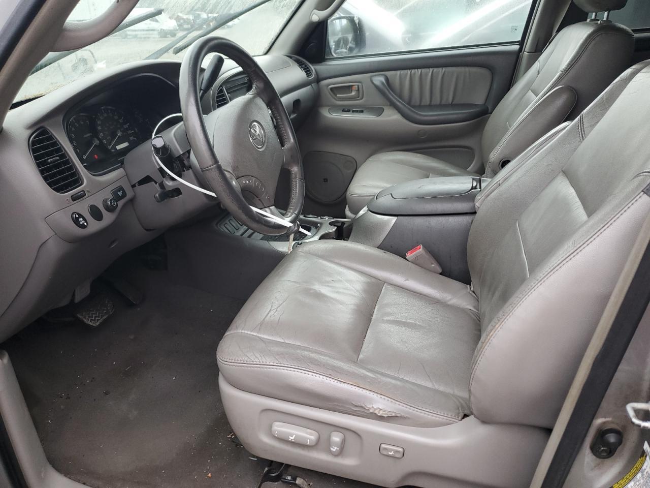 2006 TOYOTA Sequoia