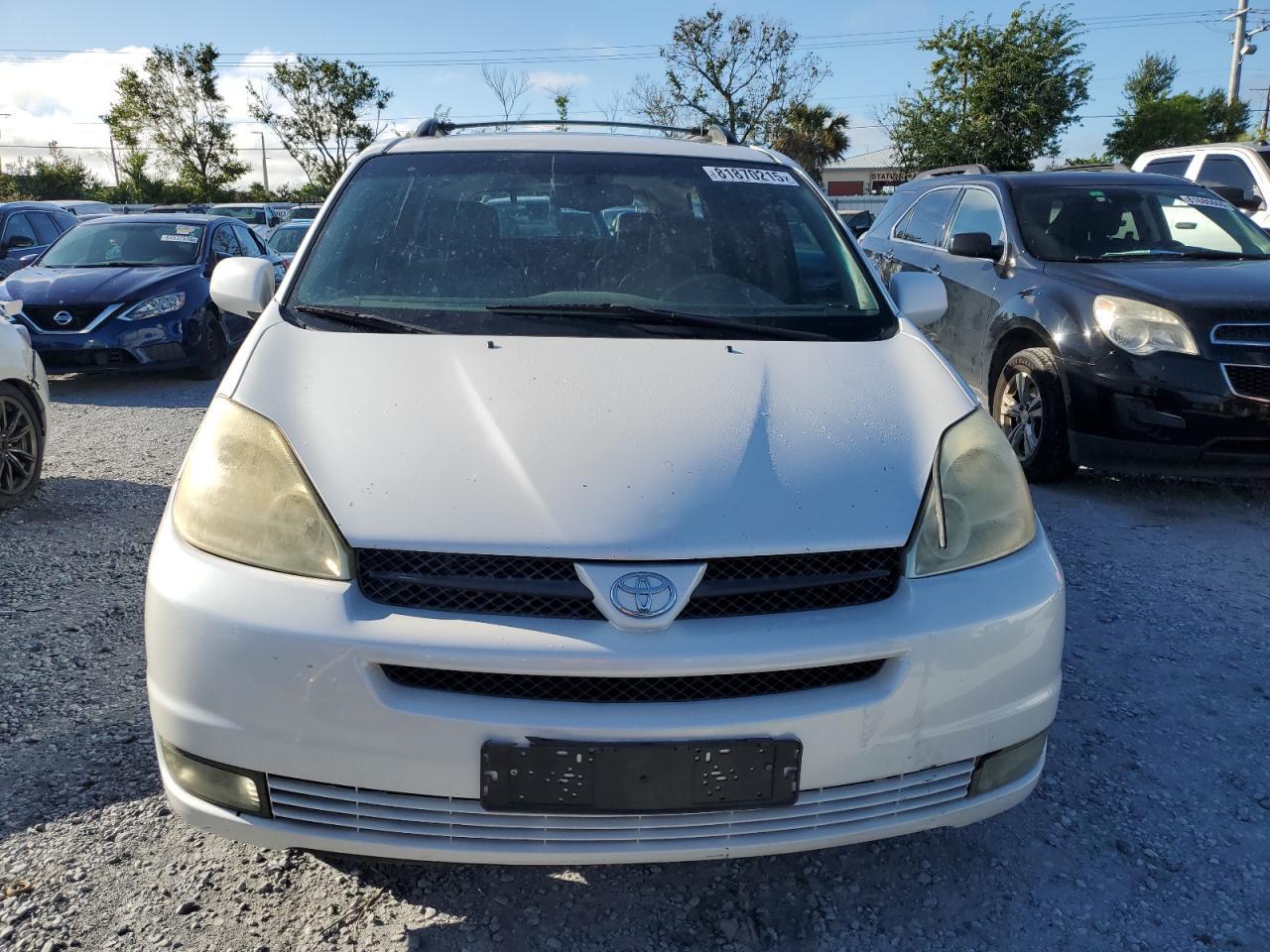 2005 TOYOTA SIENNA