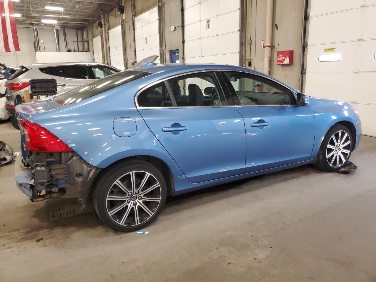 2014 VOLVO S60