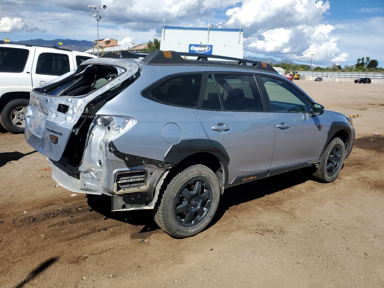 2022 SUBARU Outback