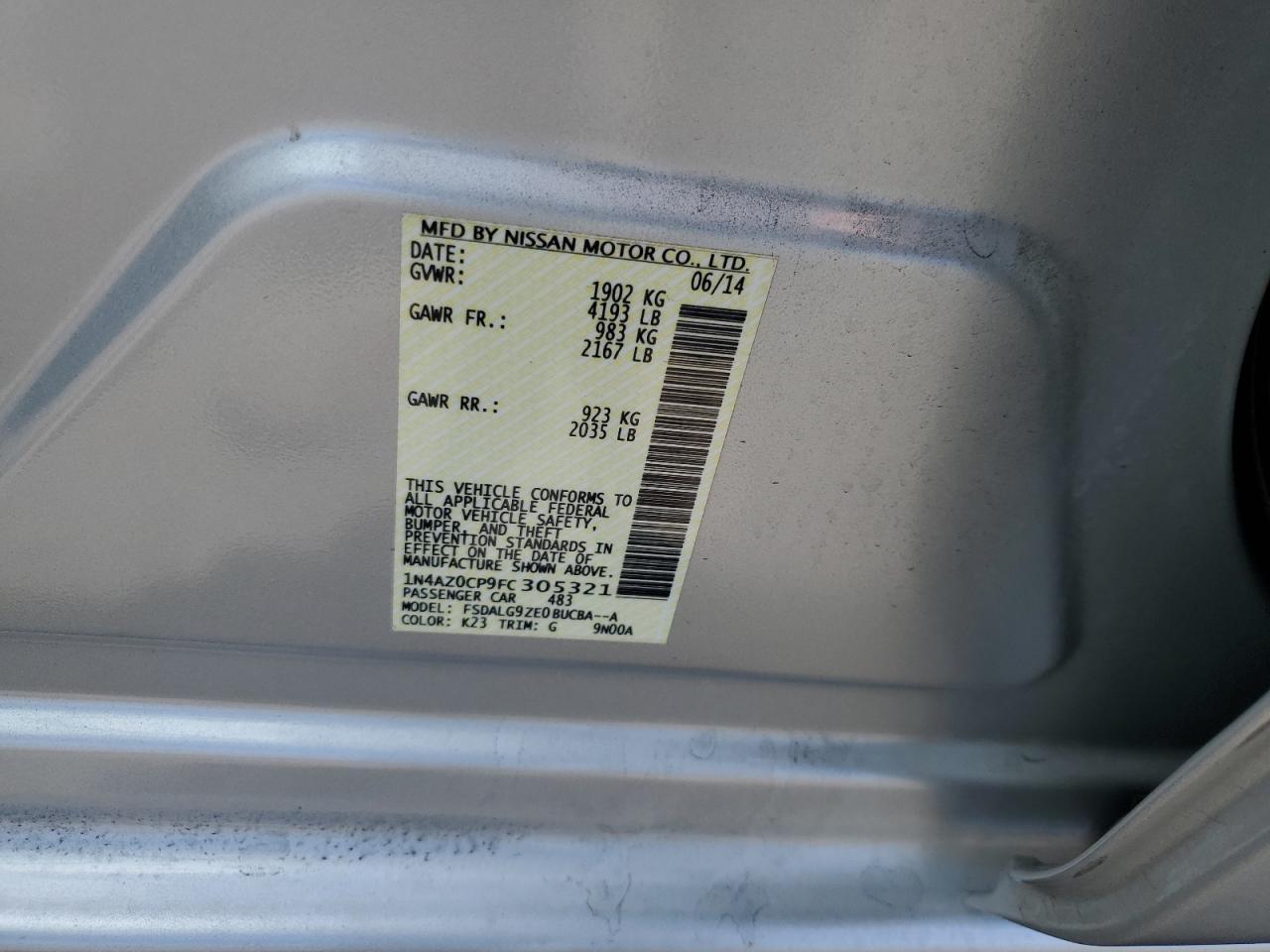 2015 NISSAN LEAF