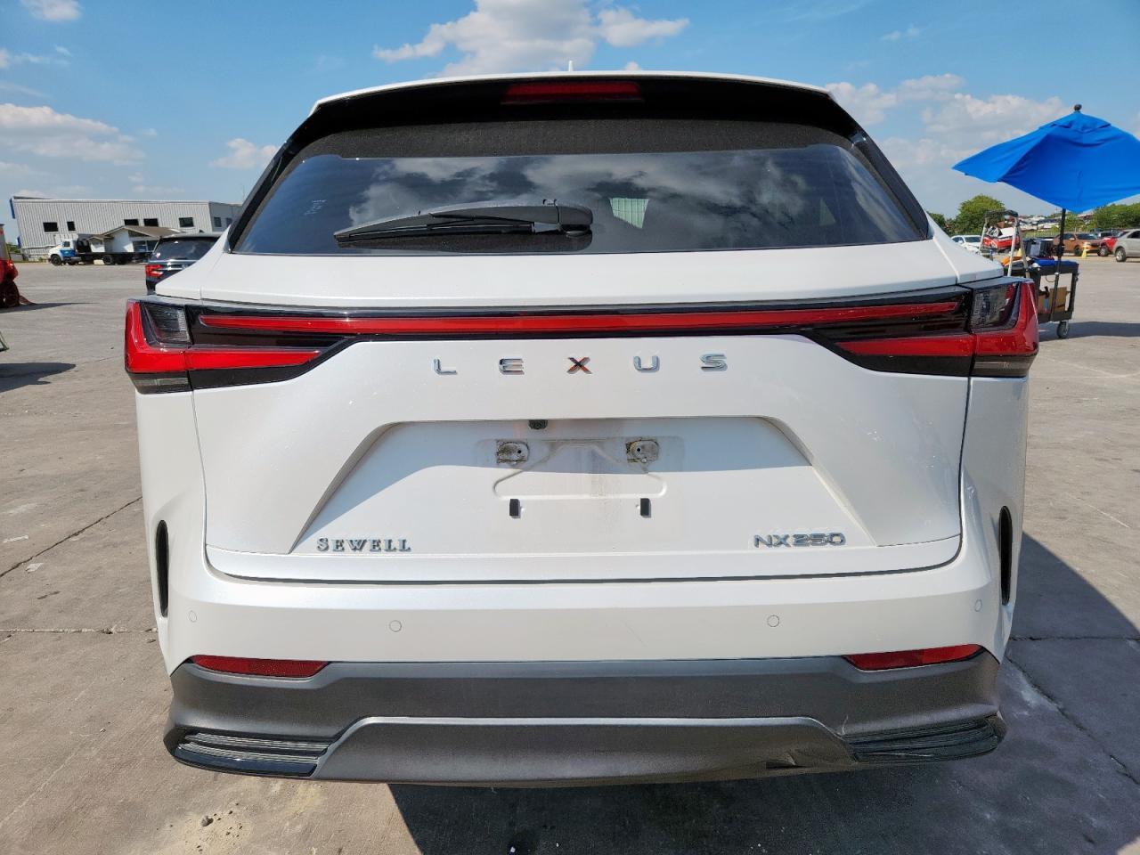 2022 LEXUS Nx