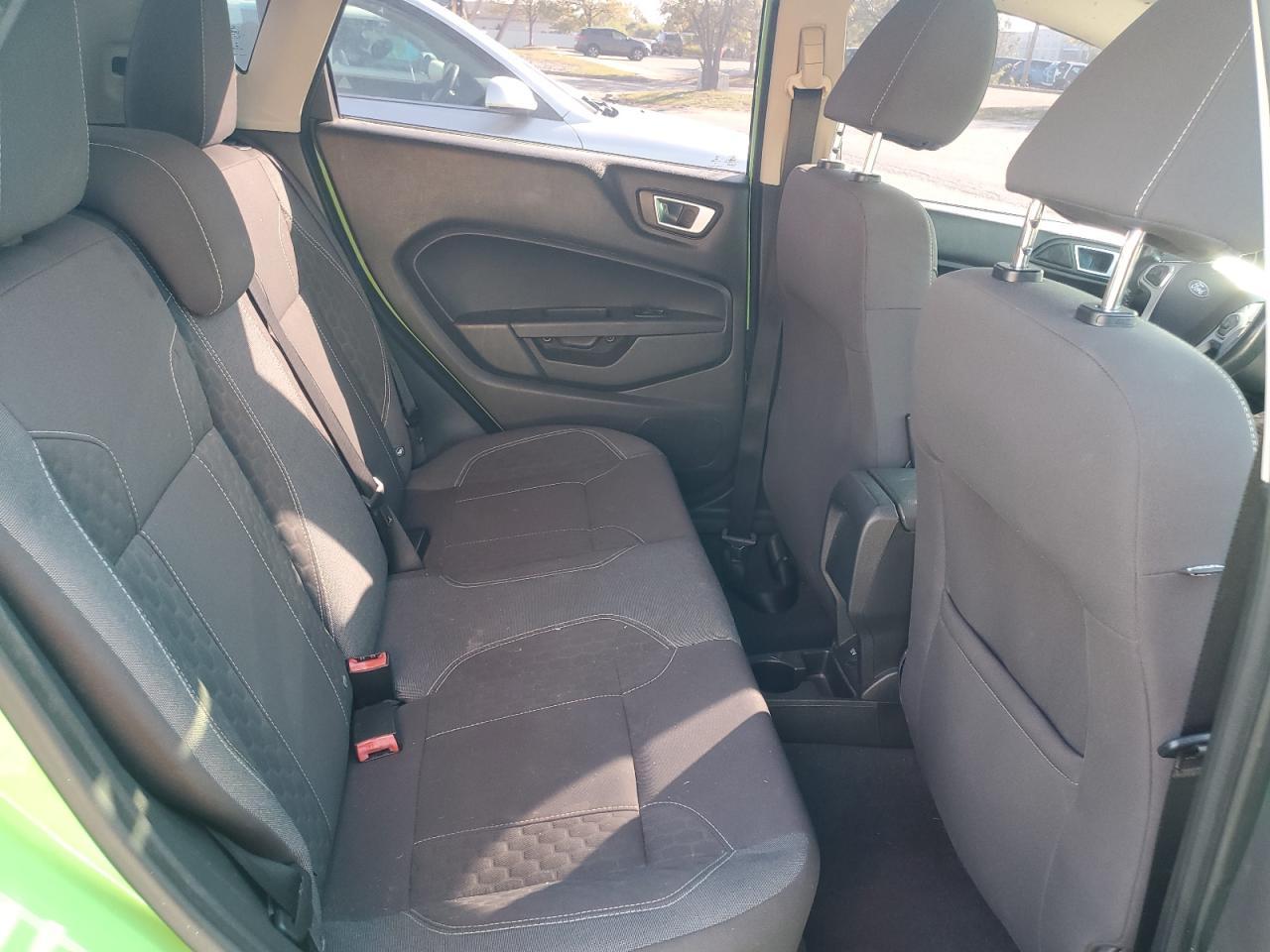 2014 FORD Fiesta