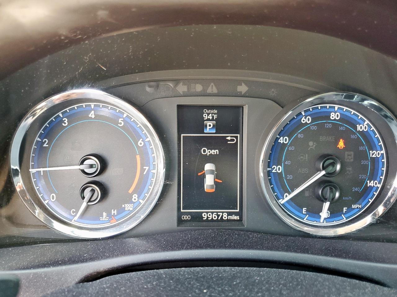 2018 TOYOTA COROLLA