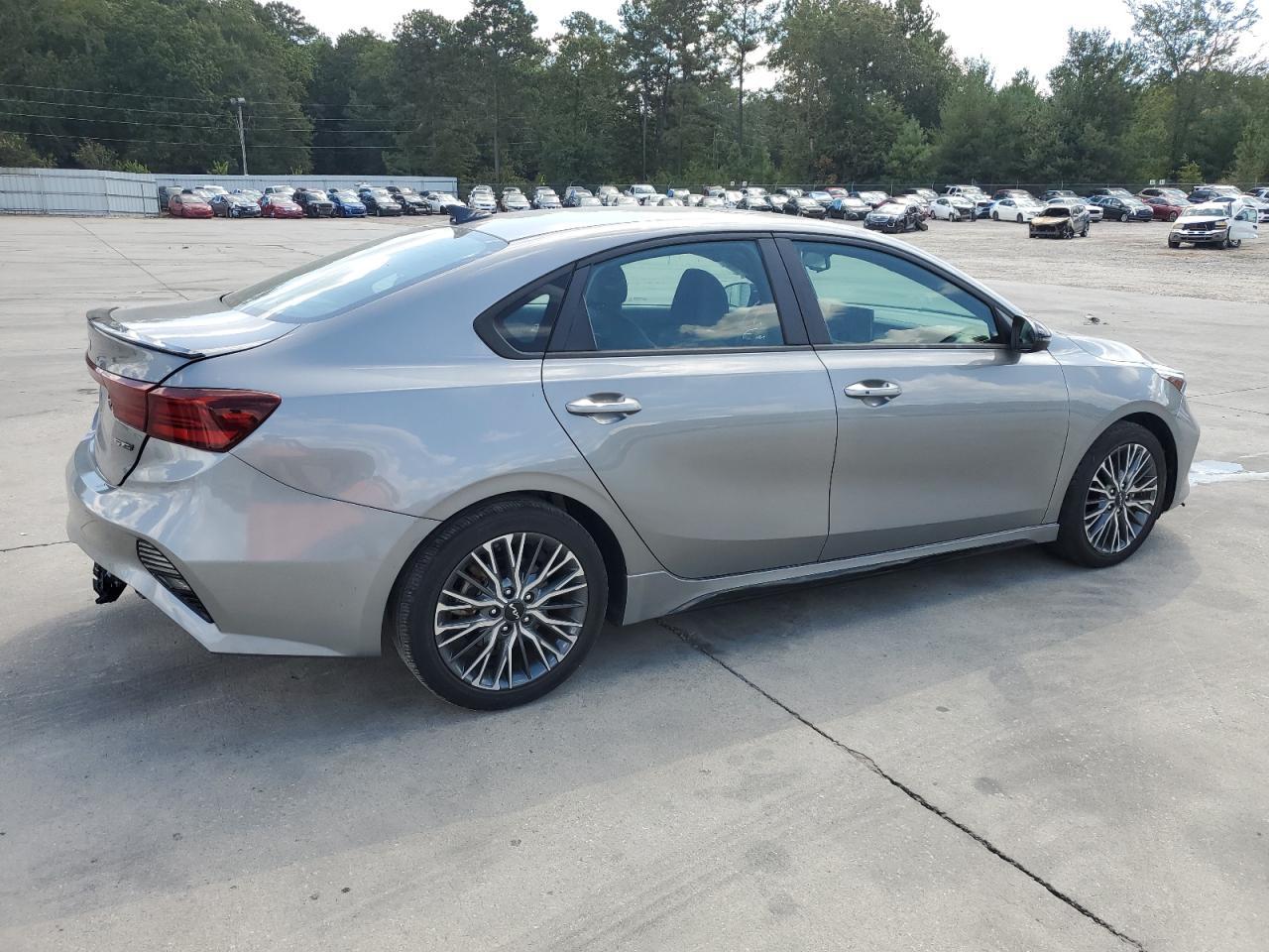 2022 KIA FORTE