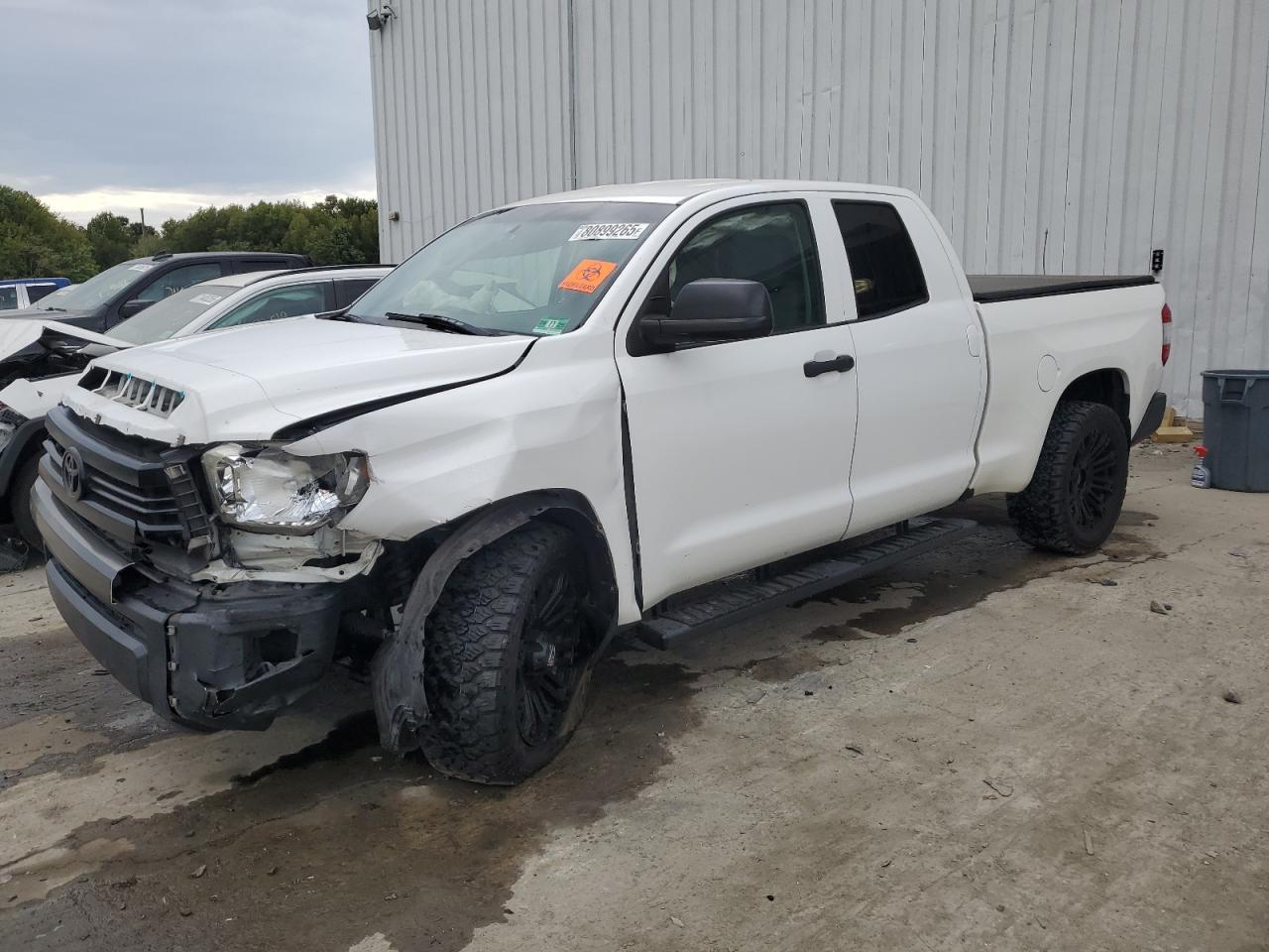 2017 TOYOTA TUNDRA