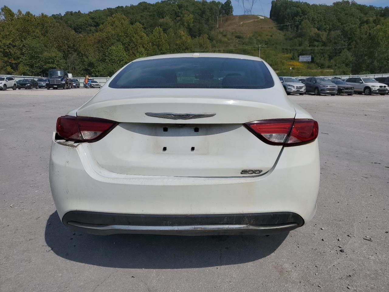 2016 CHRYSLER 200