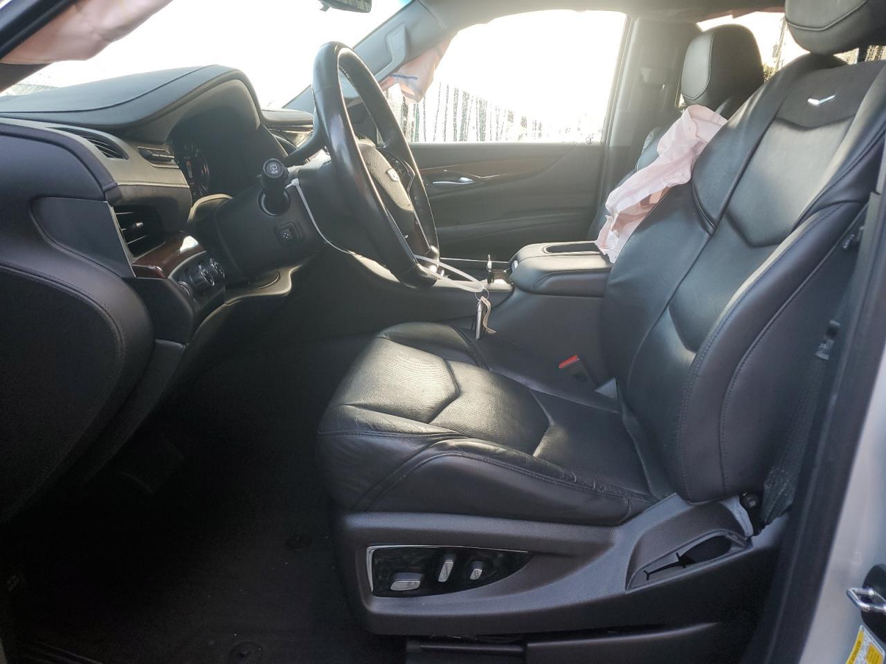 2019 CADILLAC Escalade ESV