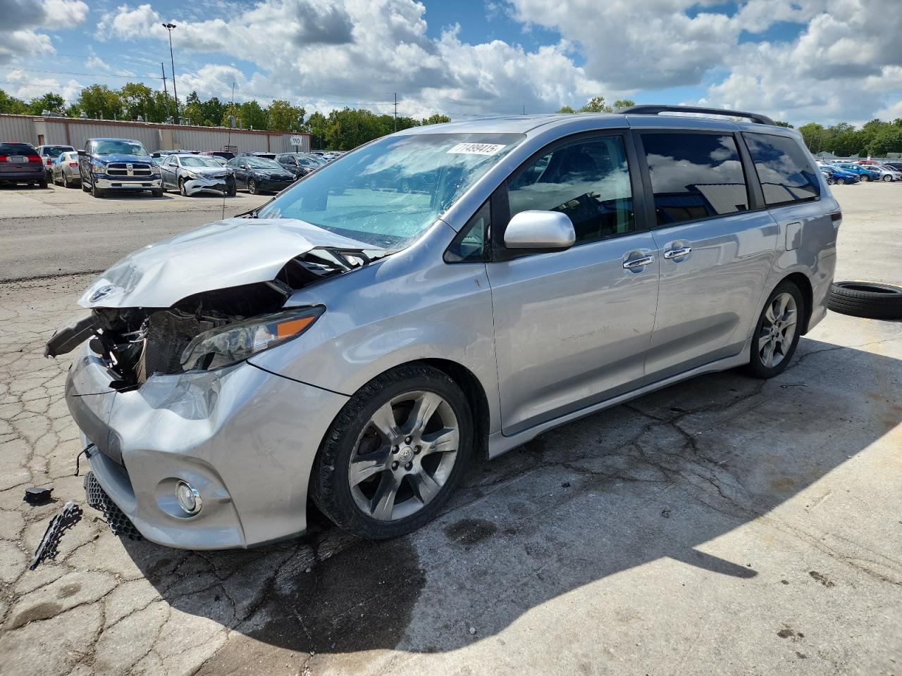 2013 TOYOTA SIENNA