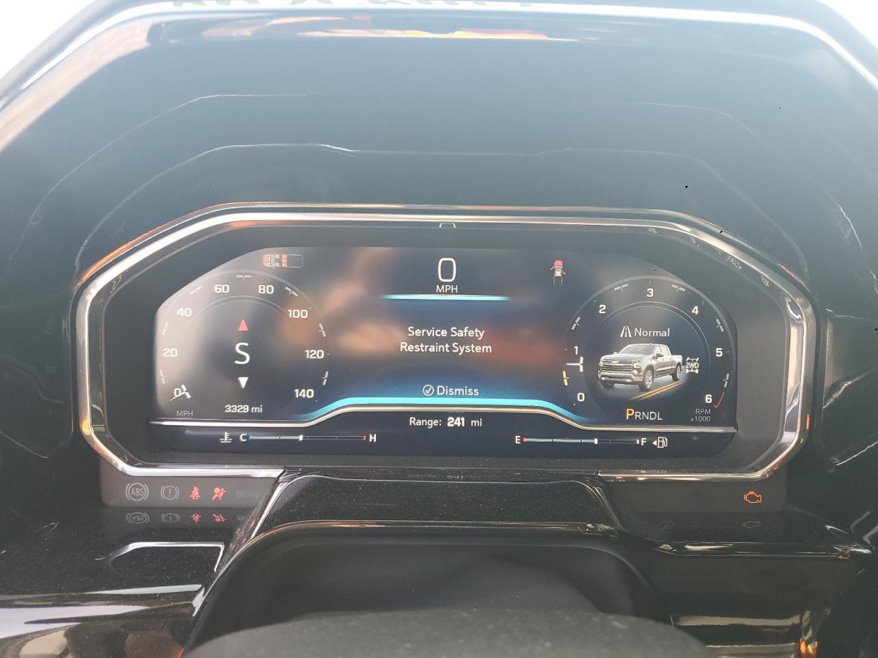 2025 CHEVROLET Silverado