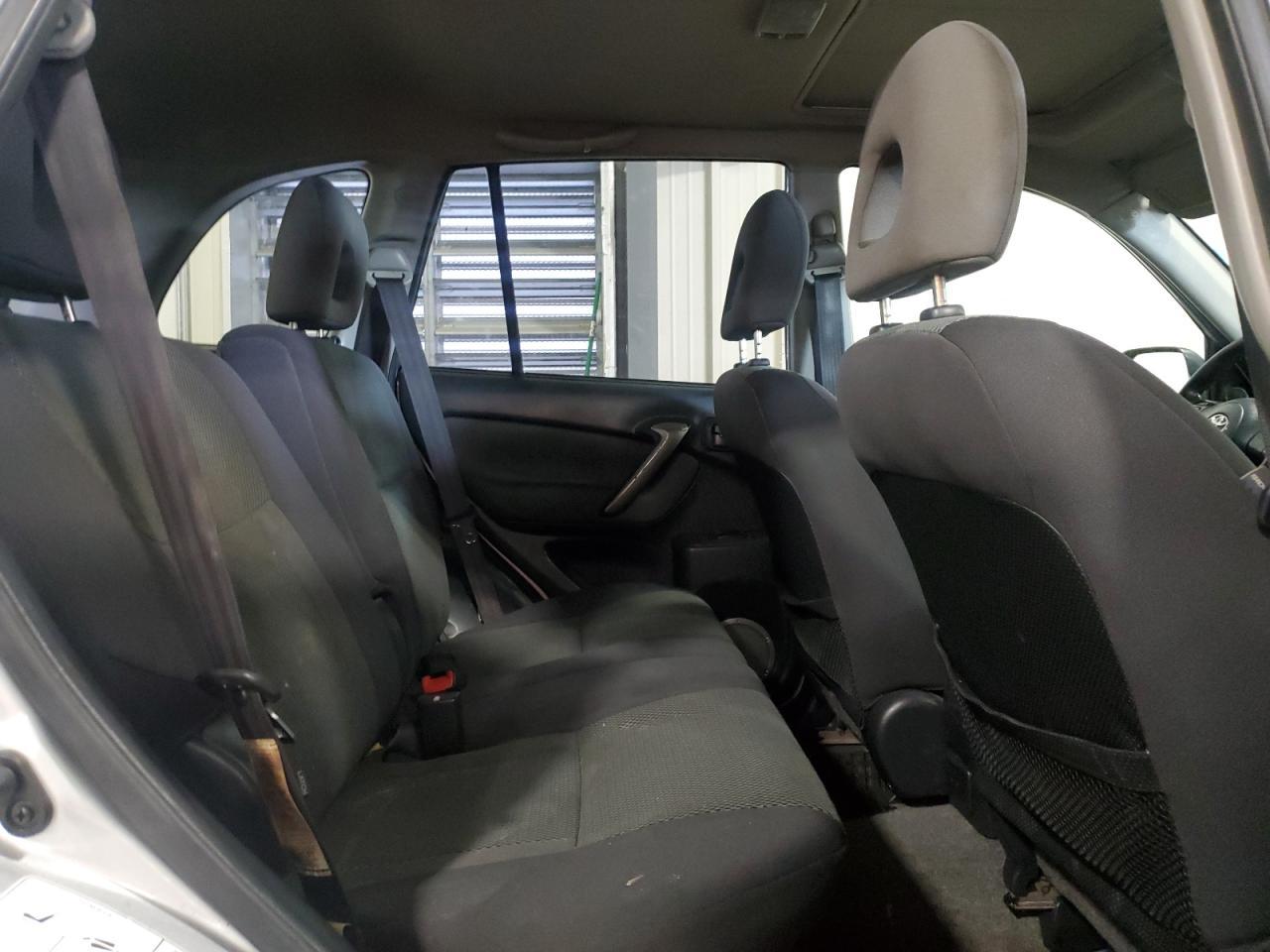 2005 TOYOTA RAV4
