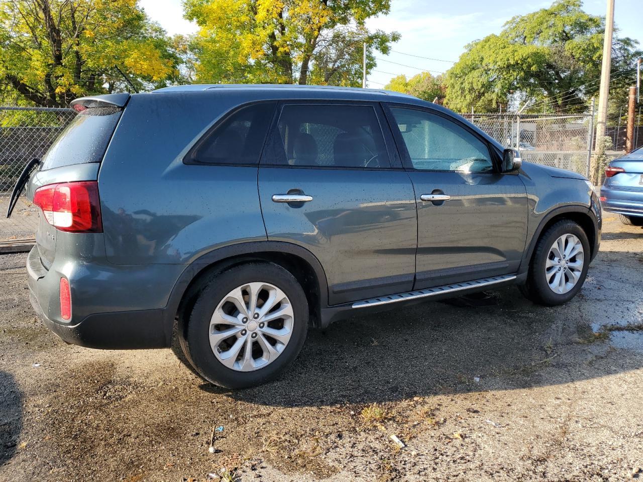 2015 KIA SORENTO
