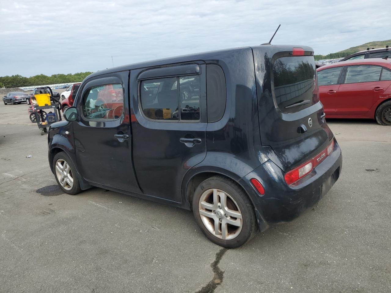 2010 NISSAN CUBE