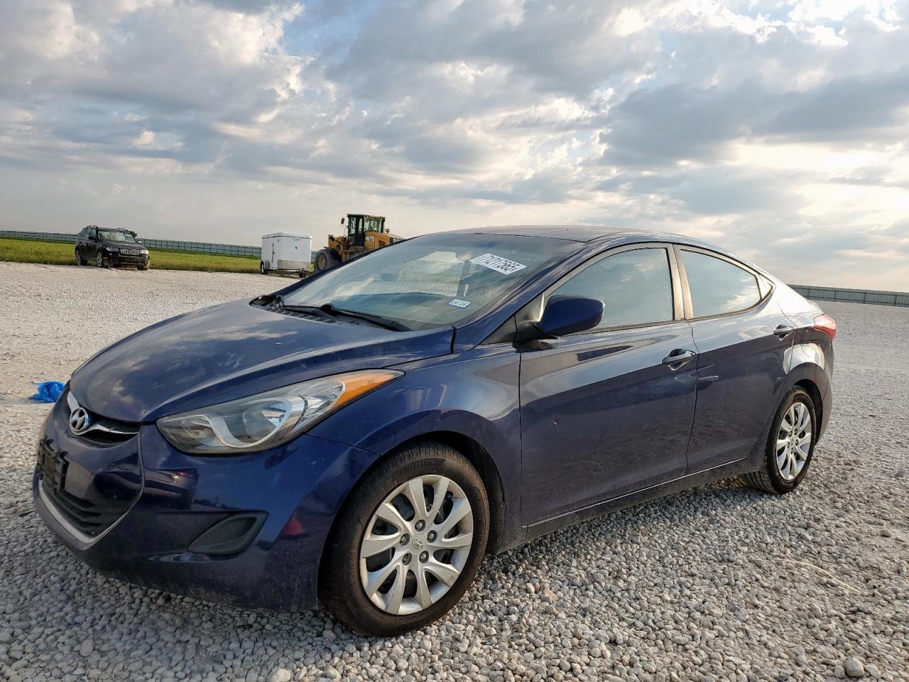 2013 HYUNDAI ELANTRA