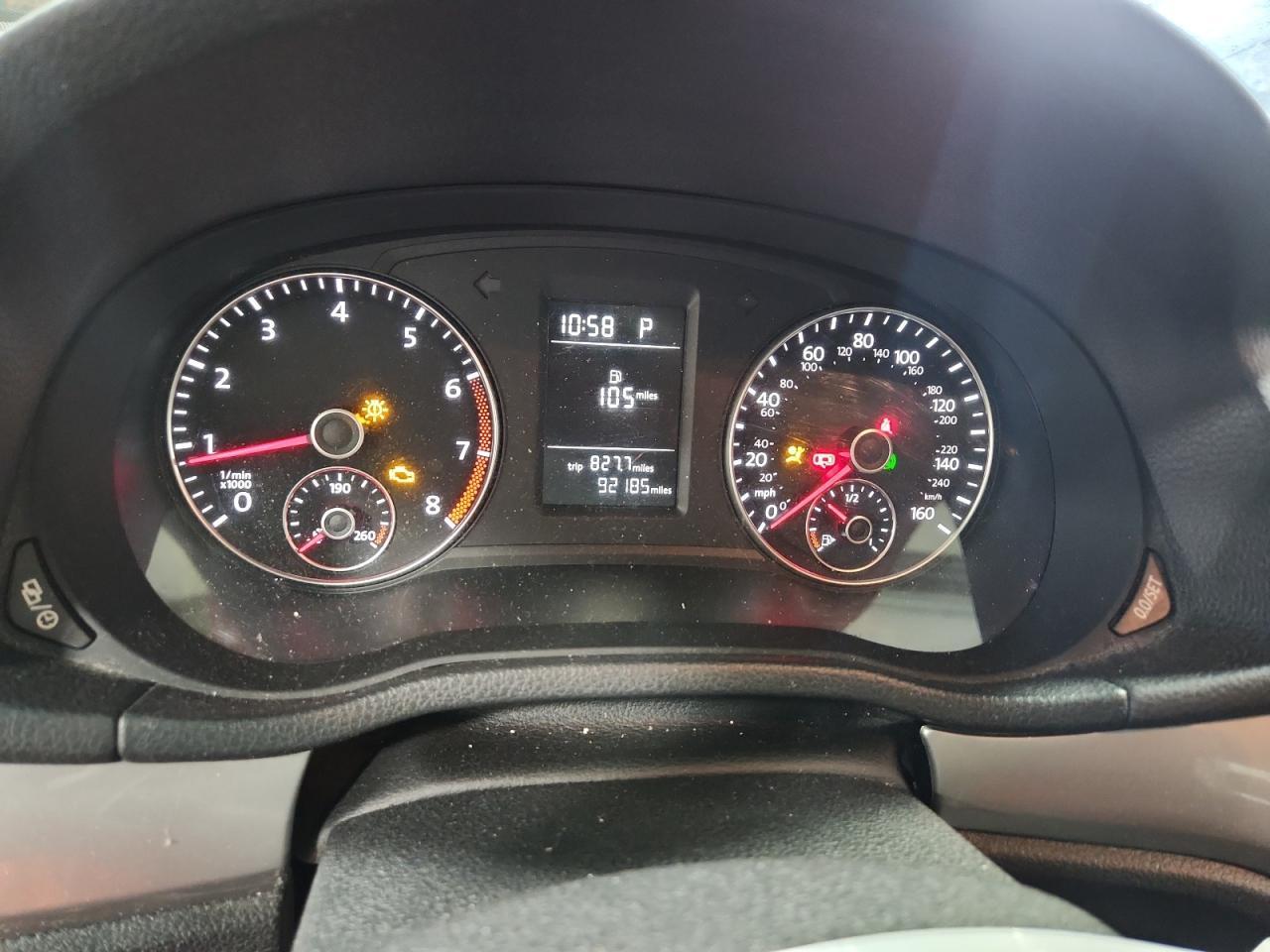 2013 VOLKSWAGEN Passat