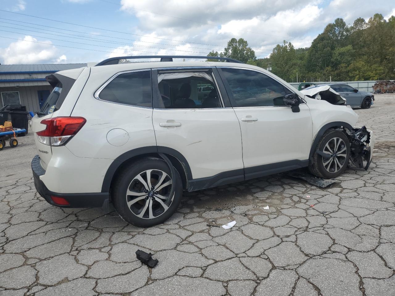 2020 SUBARU FORESTER