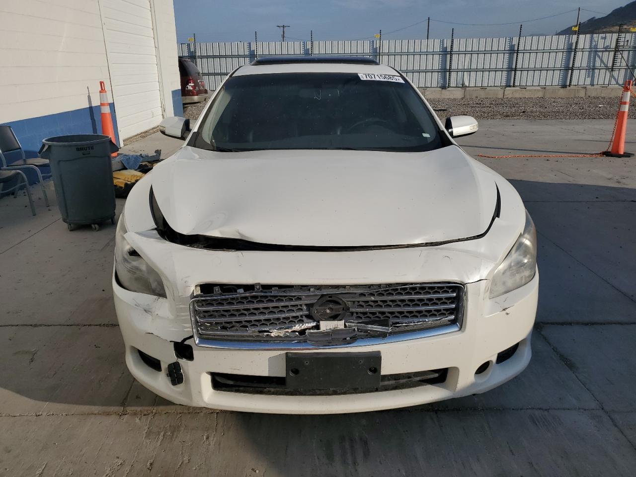 2010 NISSAN Maxima