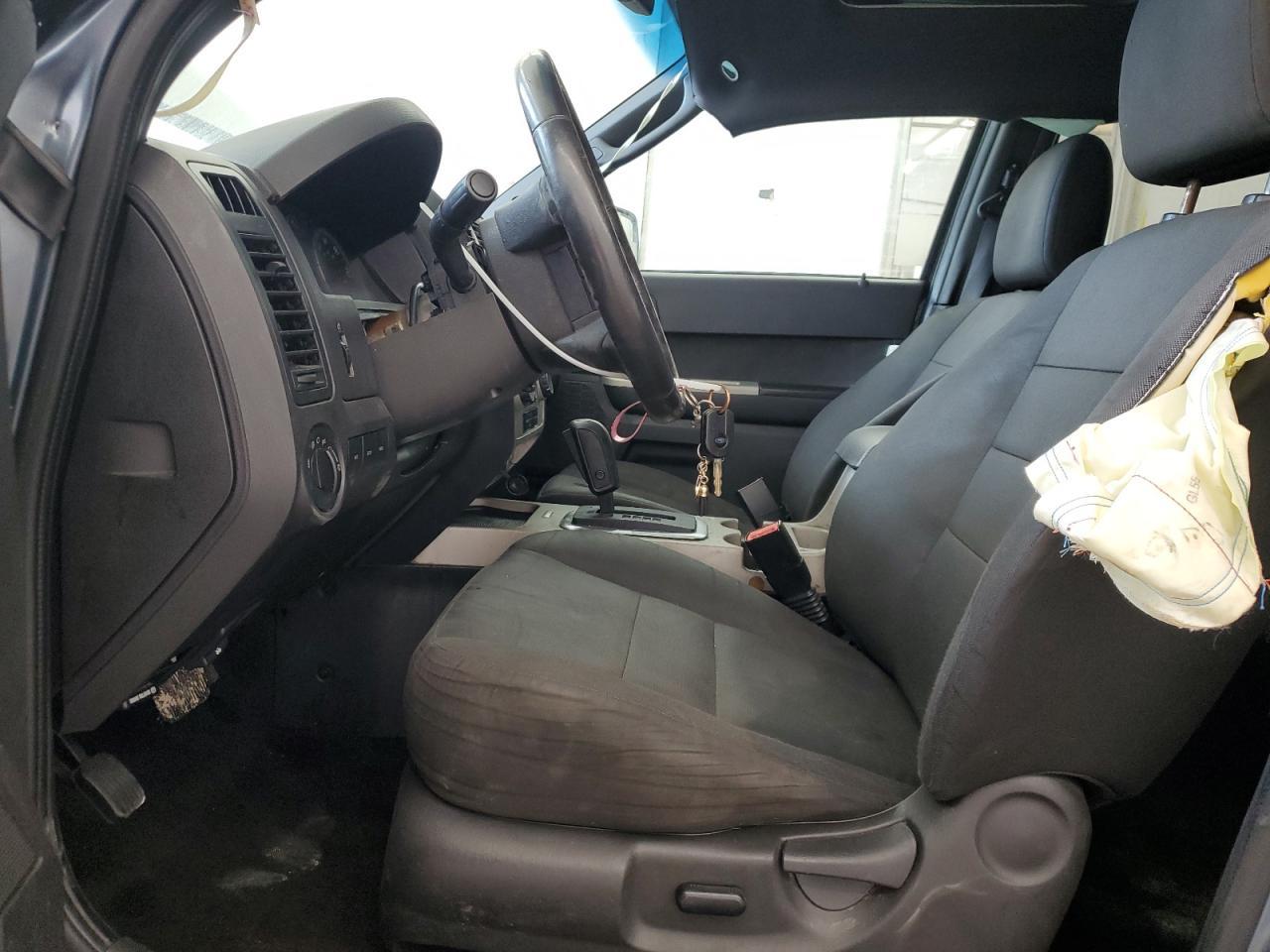 2010 FORD ESCAPE
