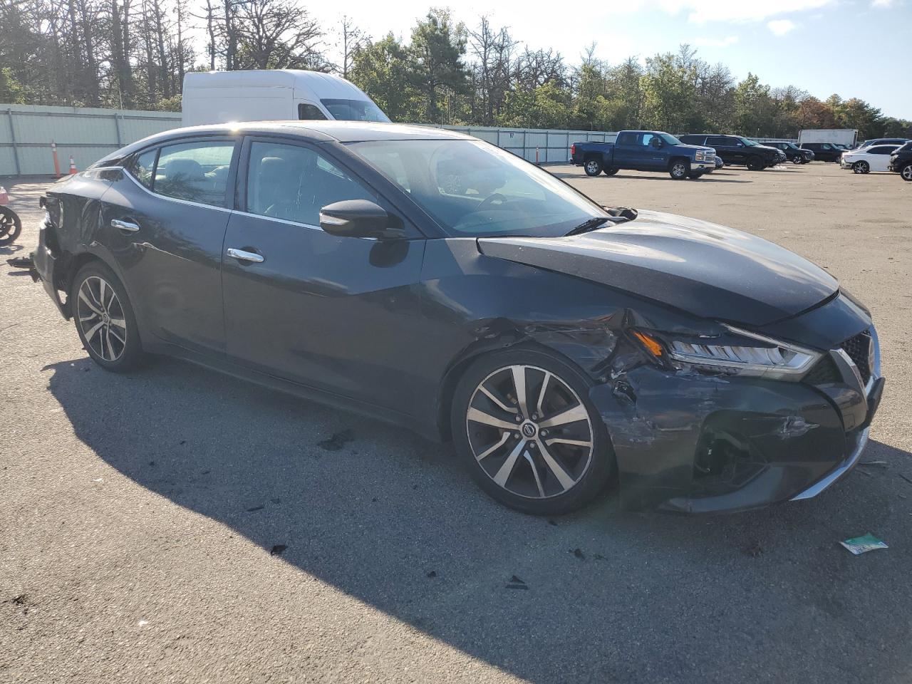 2021 NISSAN Maxima