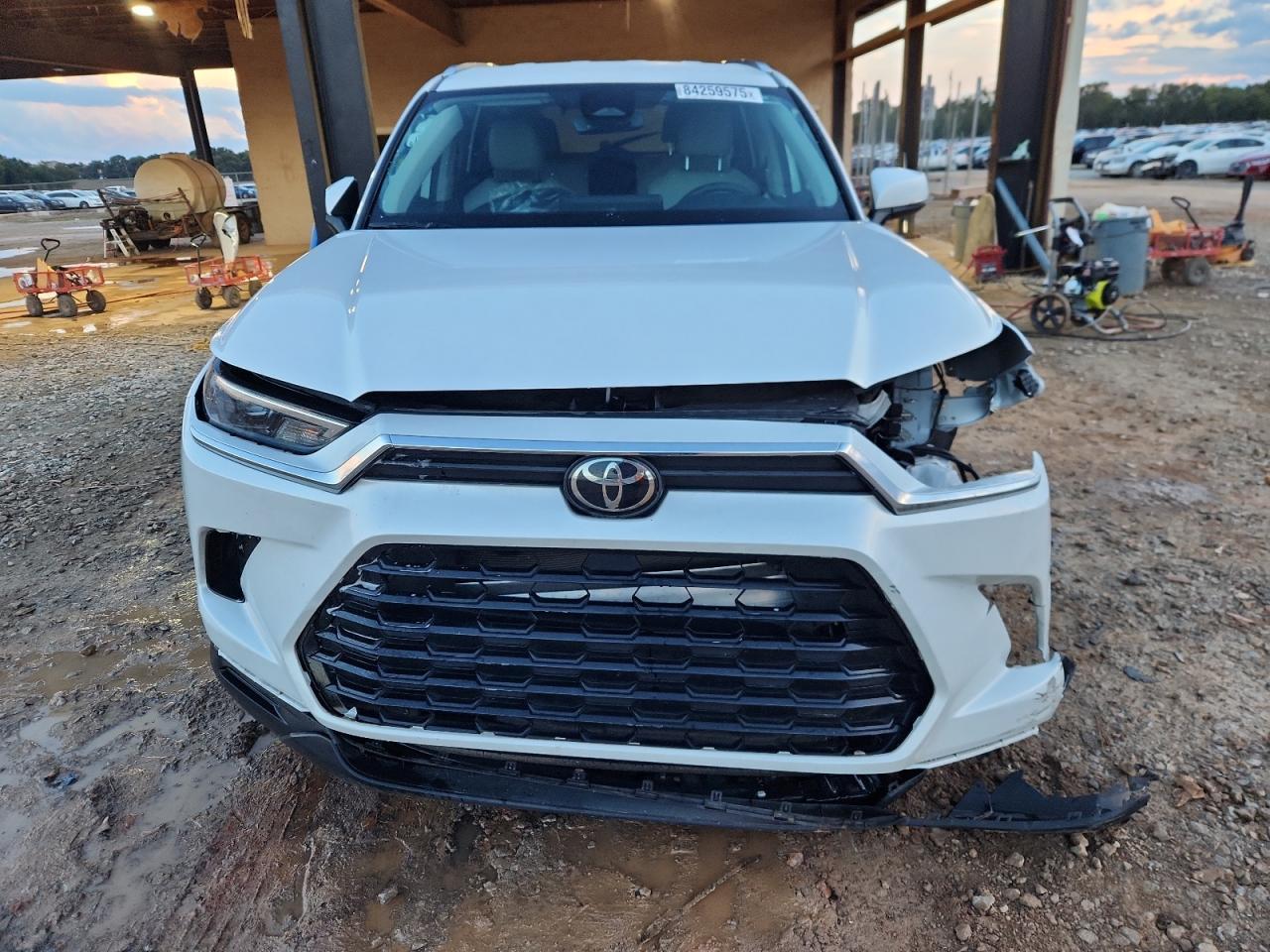 2024 TOYOTA HIGHLANDER