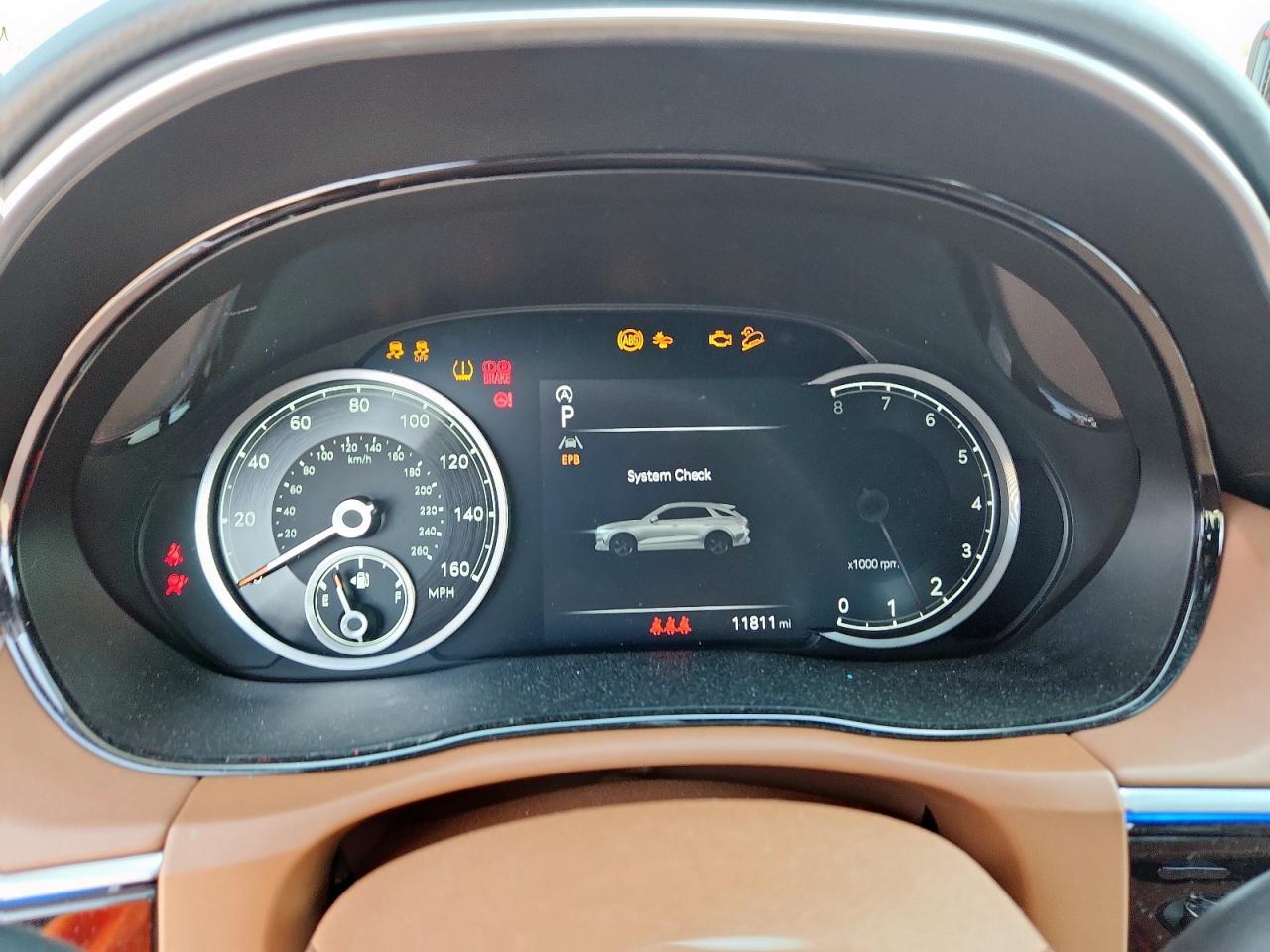 2025 GENESIS GV70