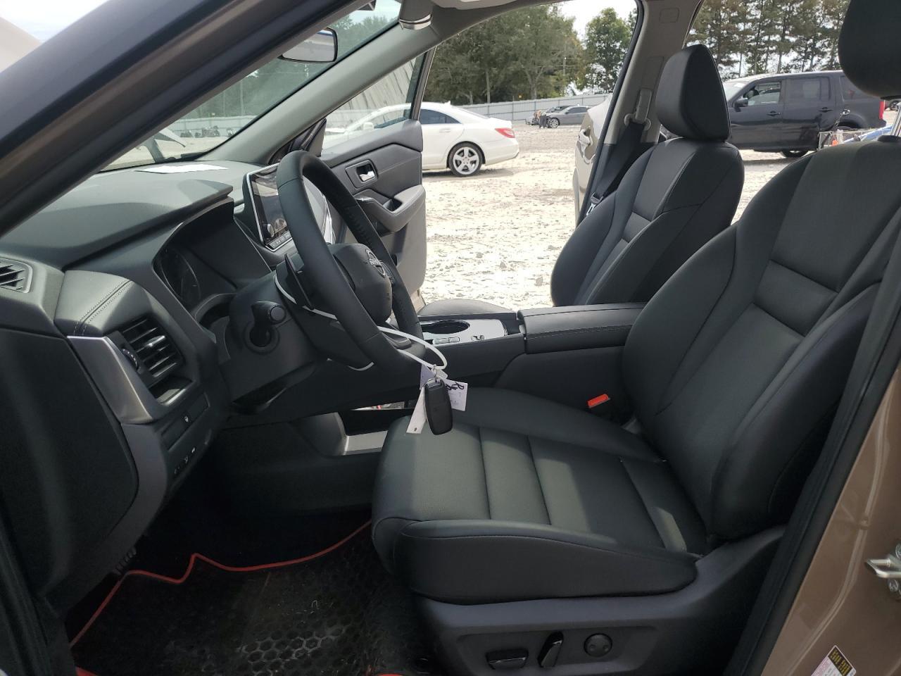 2025 NISSAN ROGUE