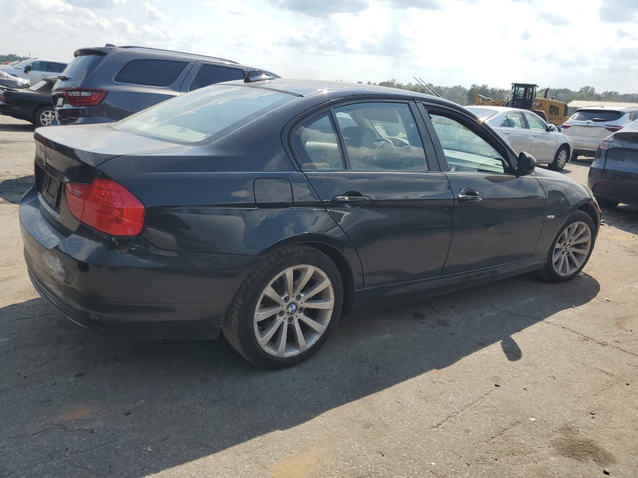 2011 BMW 3 SERIES