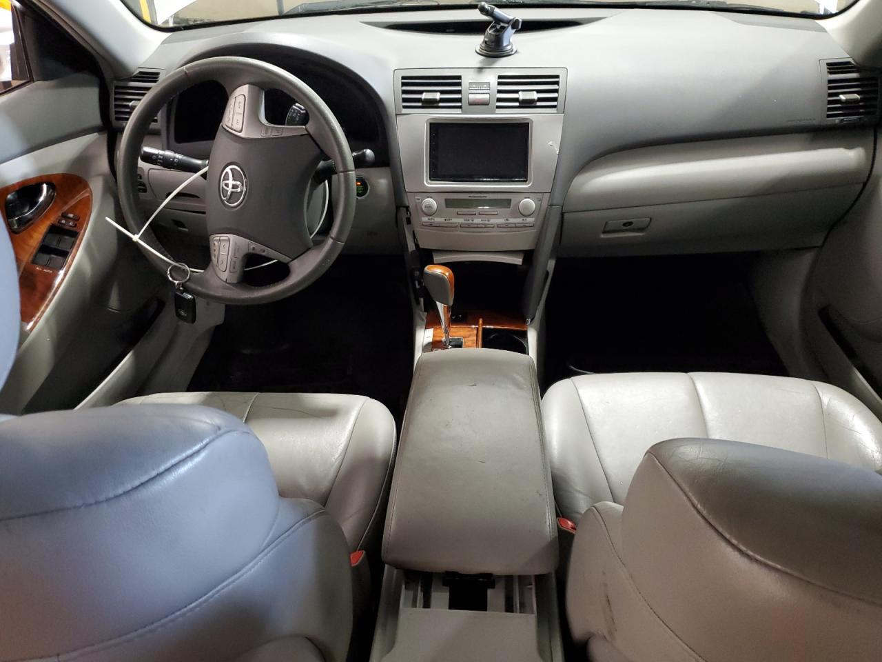 2011 TOYOTA CAMRY