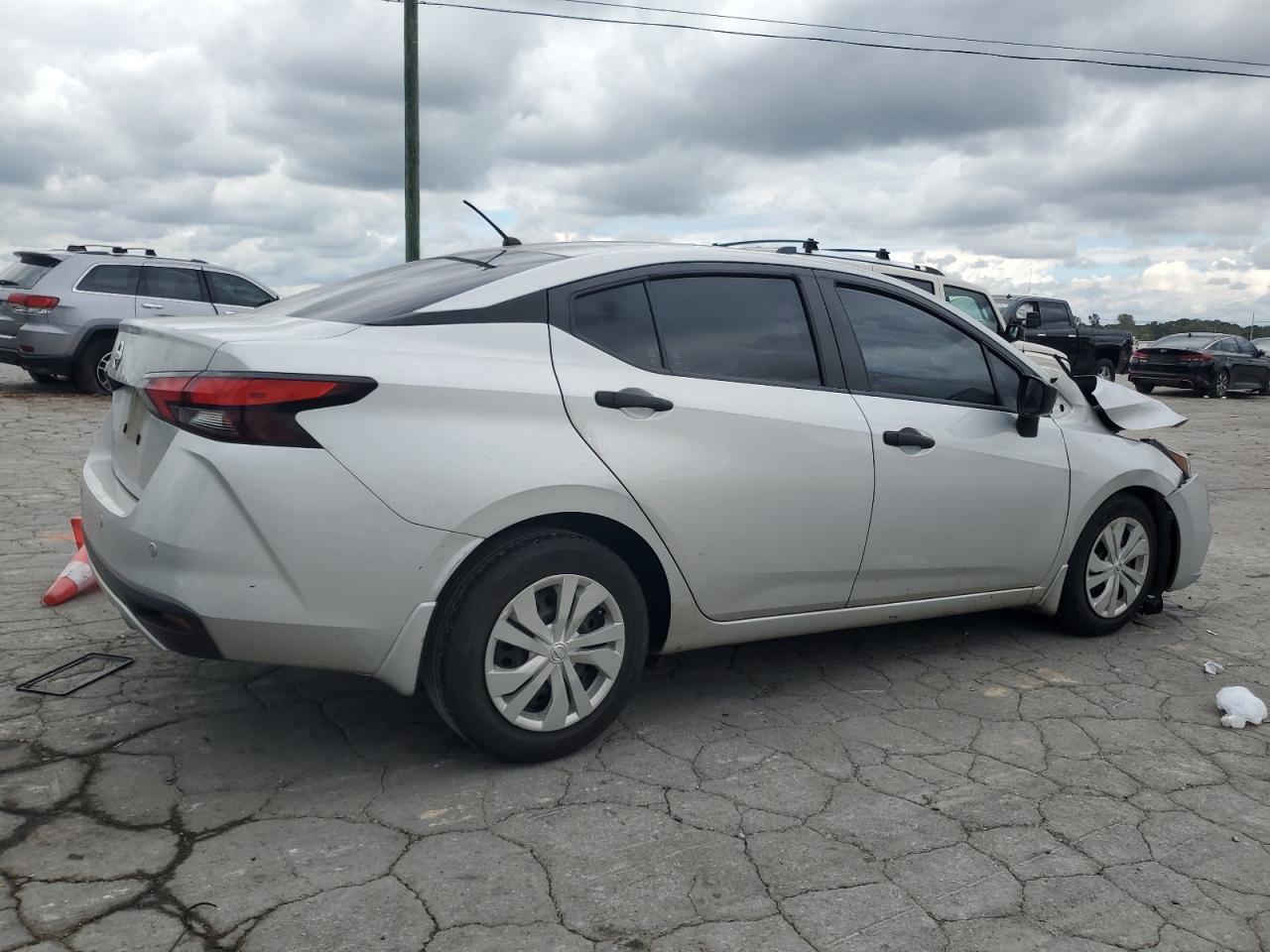 2020 NISSAN VERSA