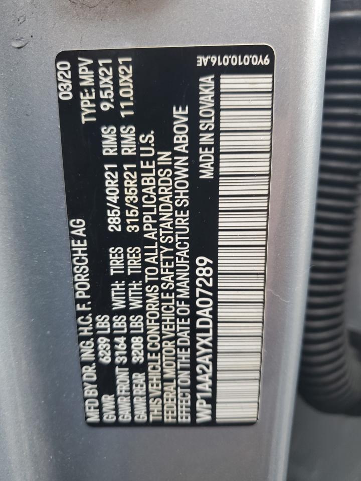 2020 PORSCHE CAYENNE