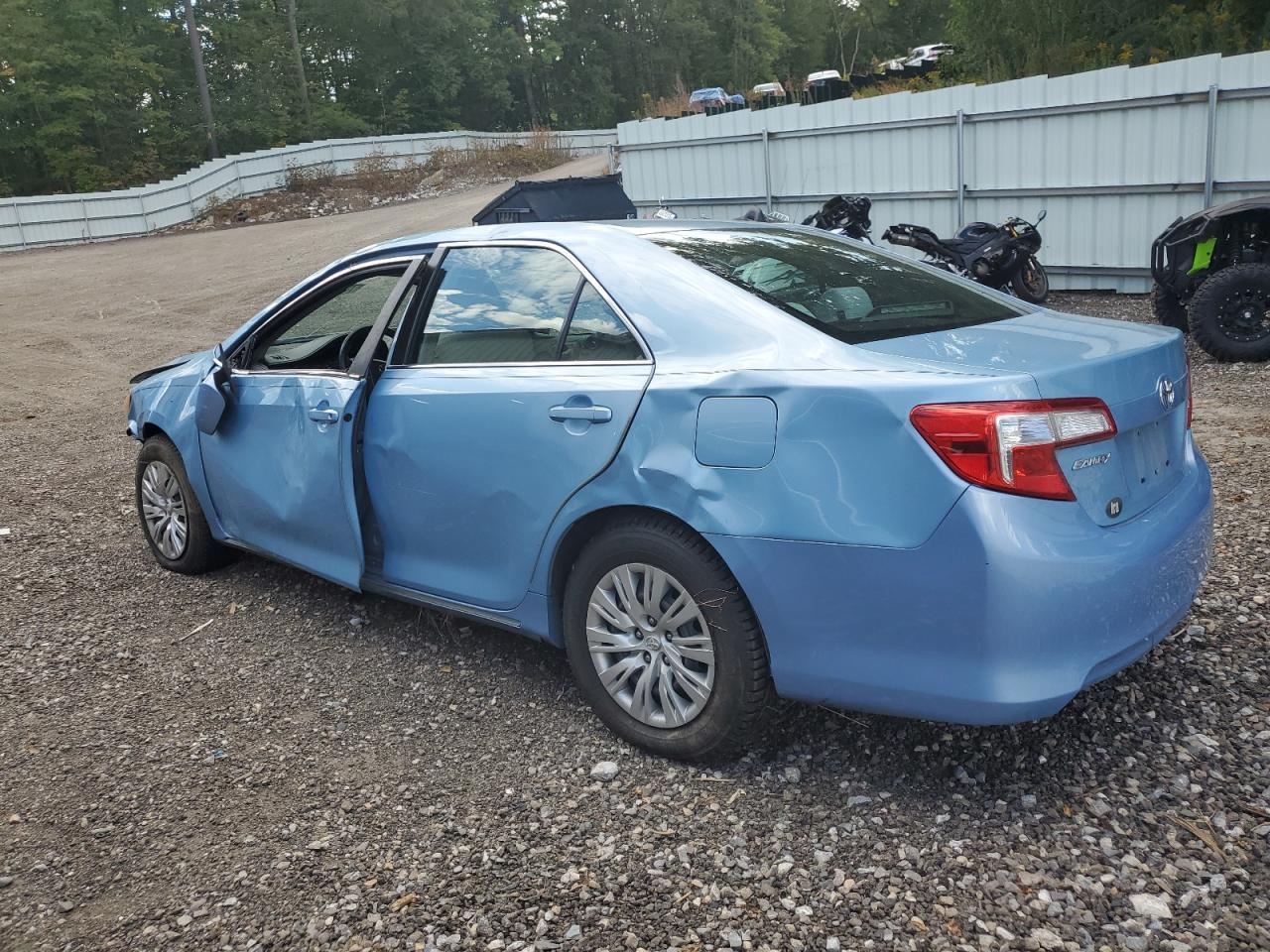 2013 TOYOTA CAMRY