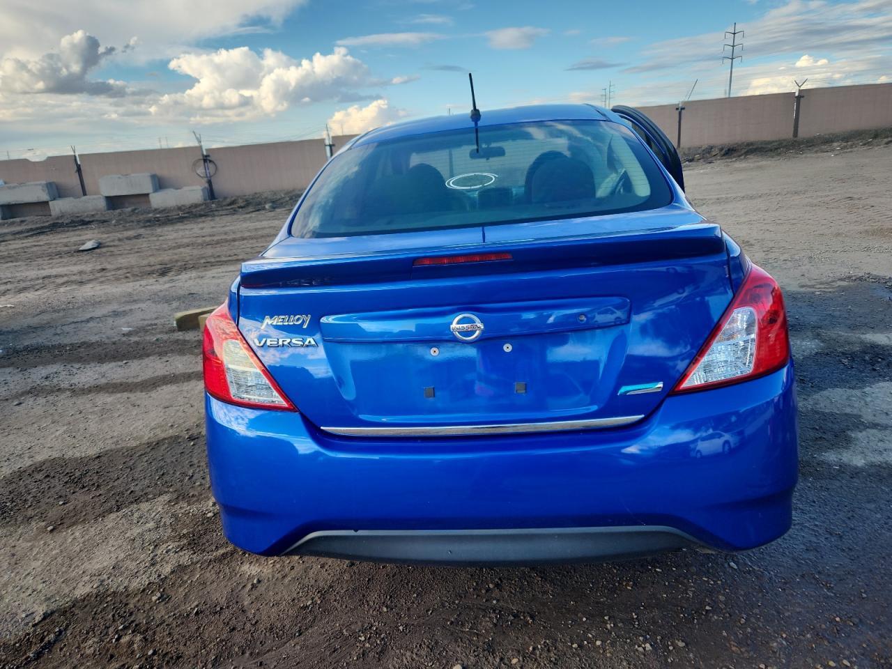 2016 NISSAN VERSA