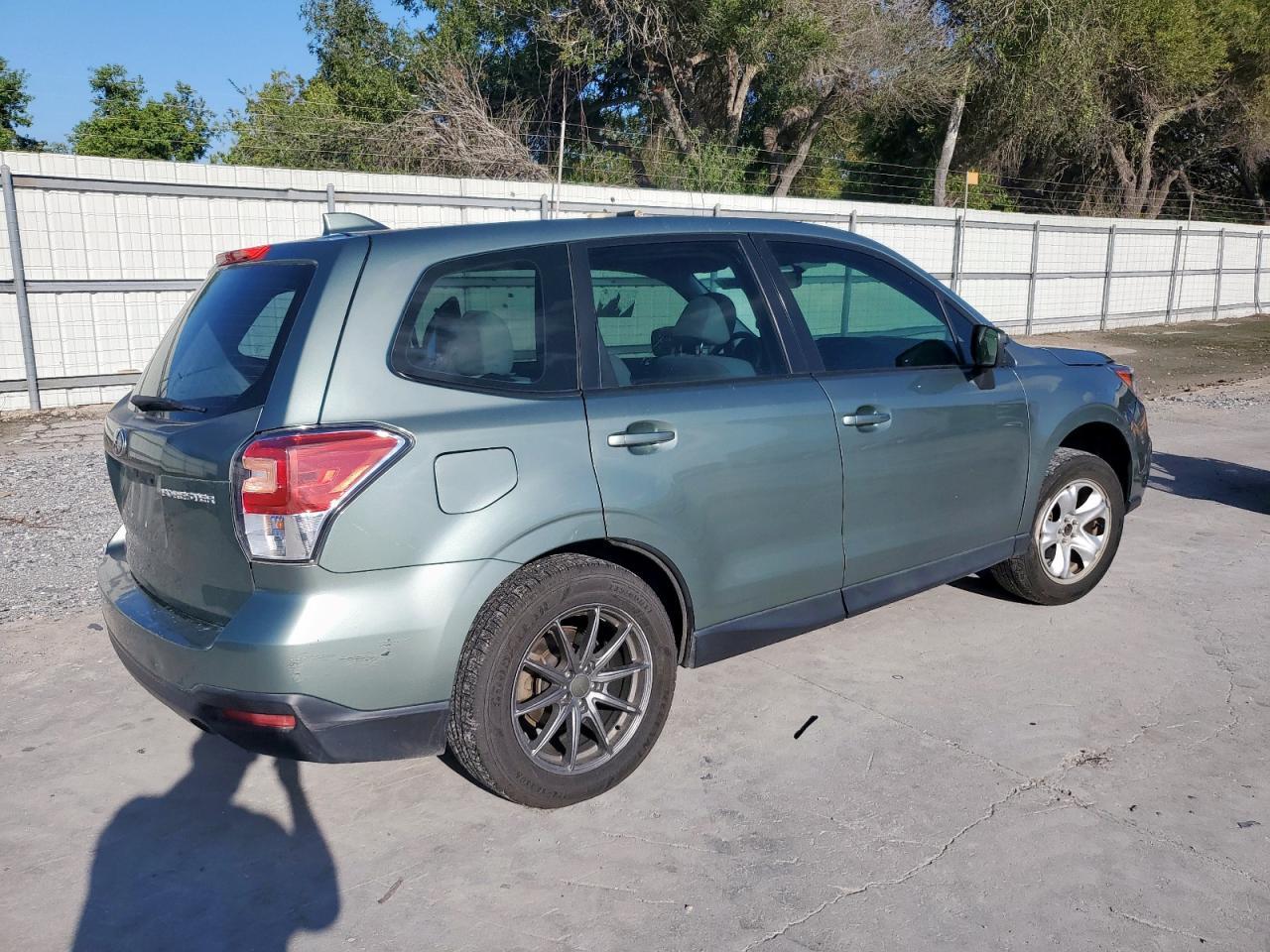 2018 SUBARU FORESTER