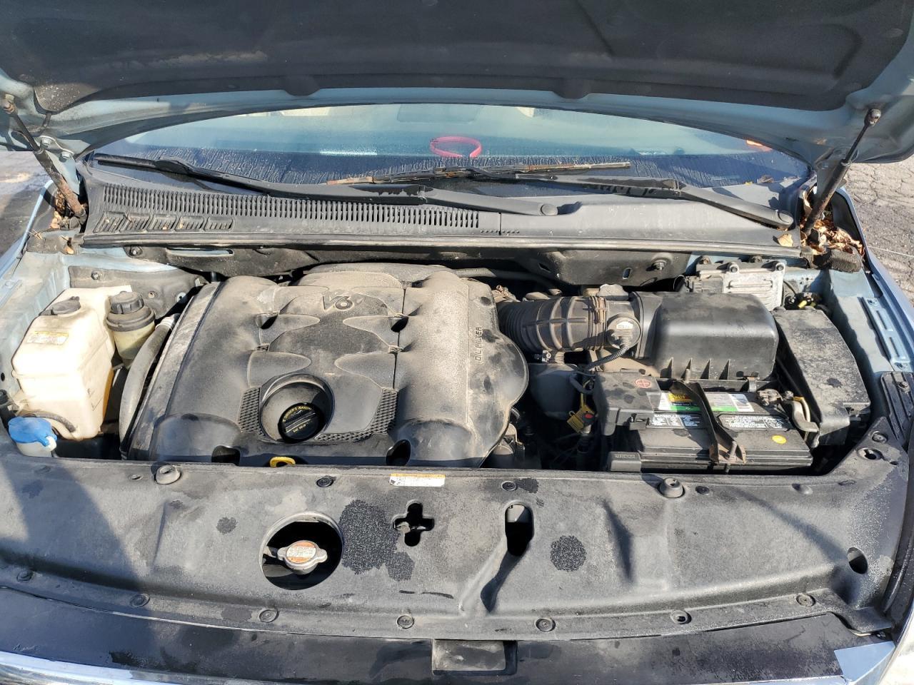 2008 HYUNDAI Entourage