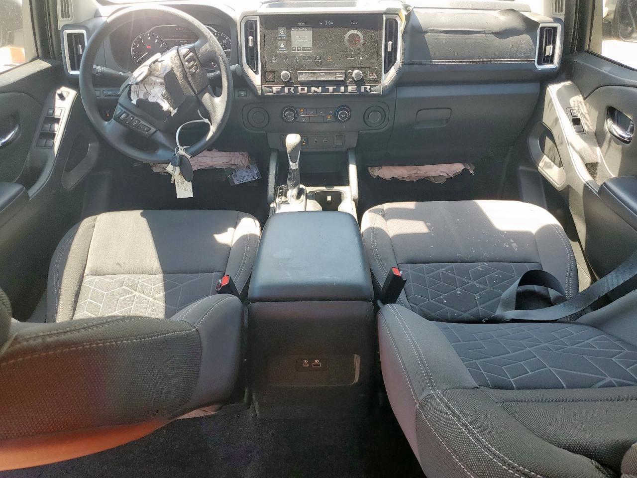 2025 NISSAN Frontier